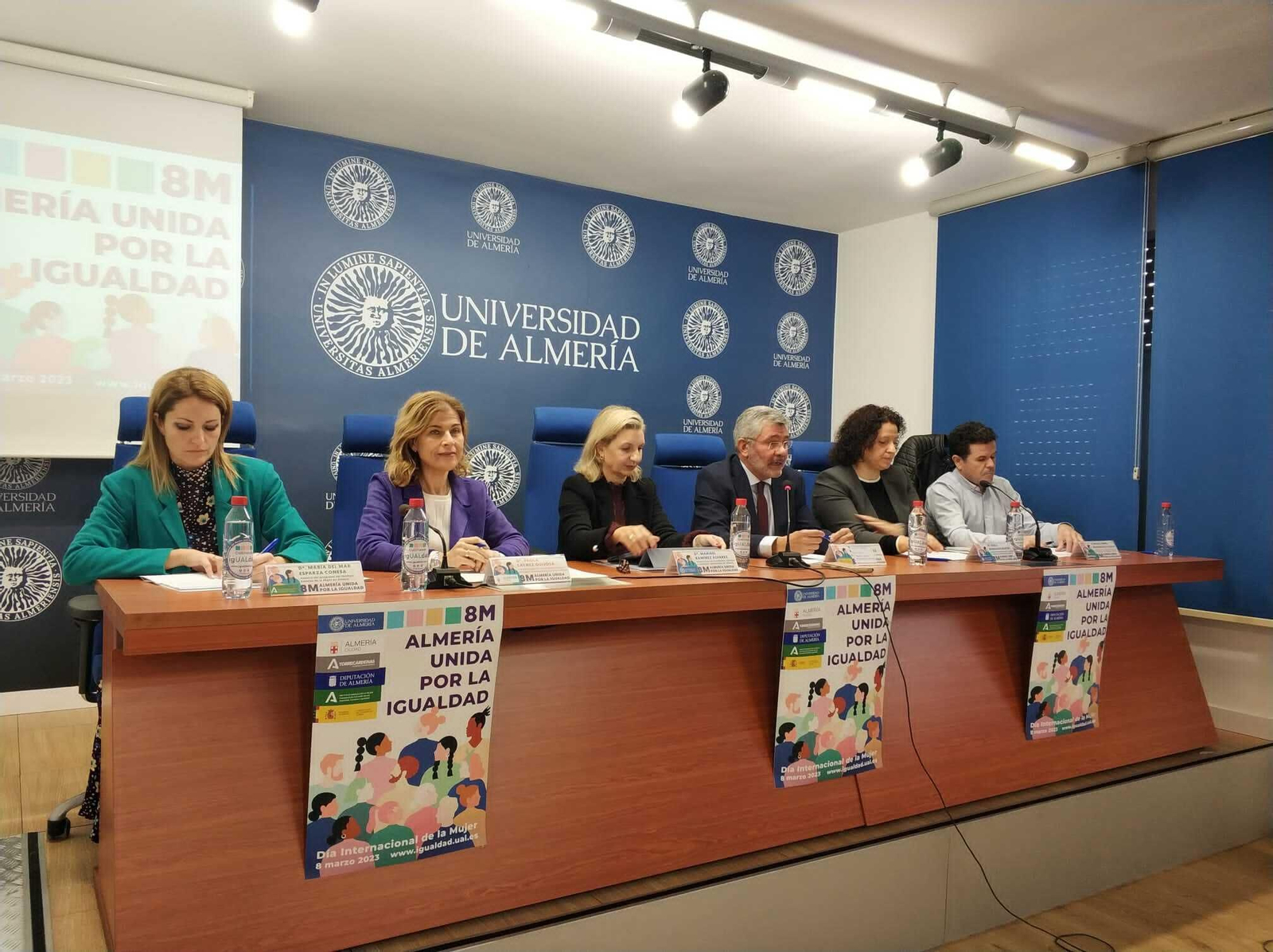 Las instituciones vuelven a conmemorar el 8M con la iniciativa 'Almería unida por la Igualdad'