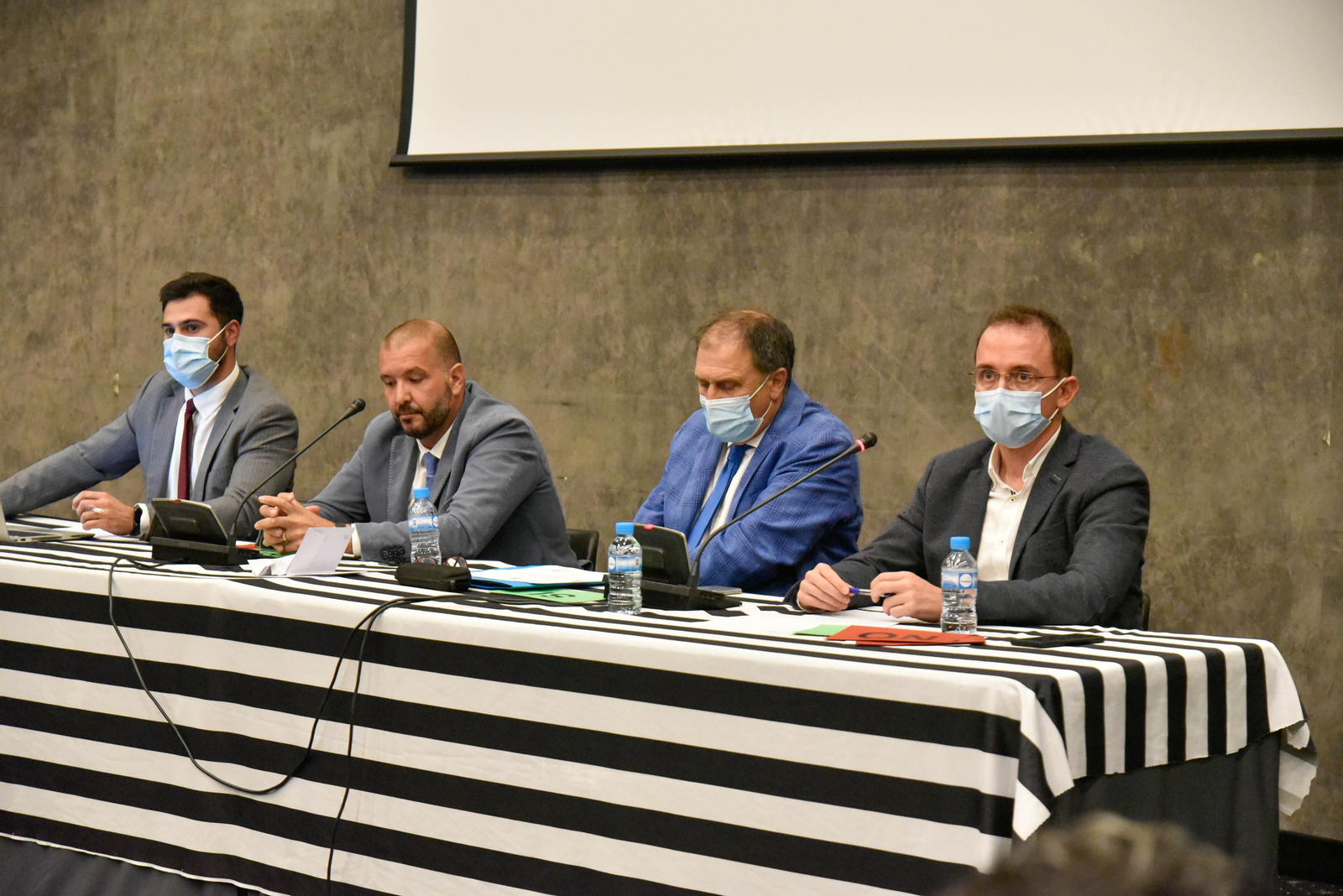 Las fotos de la asamblea en la que la Balona aprueba su conversión en SAD