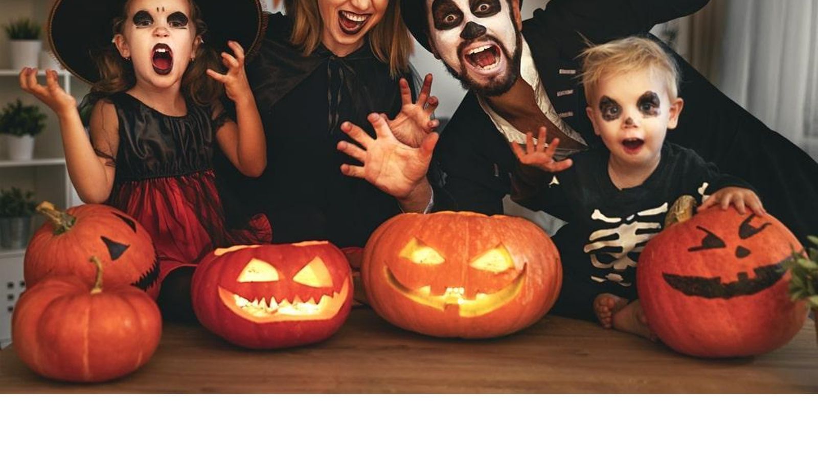 Toda la familia puede disfrazarse en casa y pasar un rato divertido.