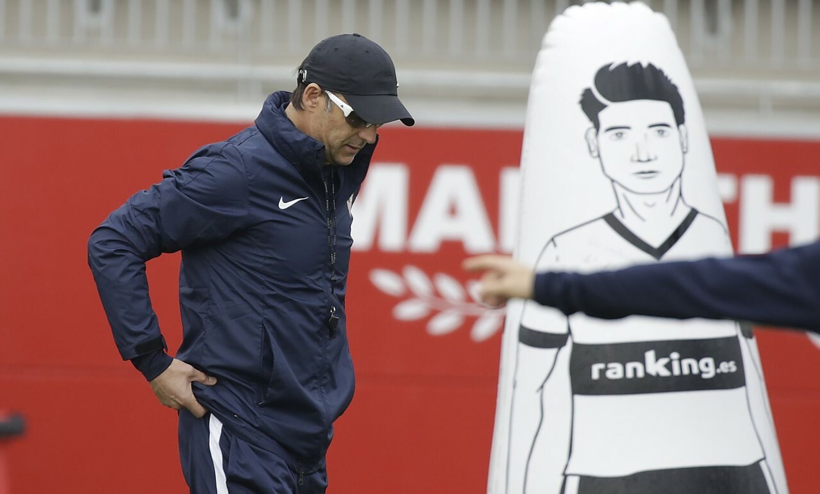 Lopetegui, reflexivo durante la sesión previa al partido con el Alavés.