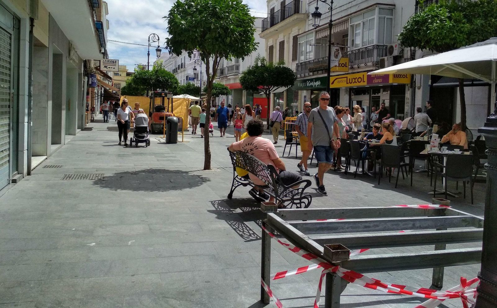 Los trabajos se están ejecutando en el tramo comprendido entre las calles Cervantes y Cruces.