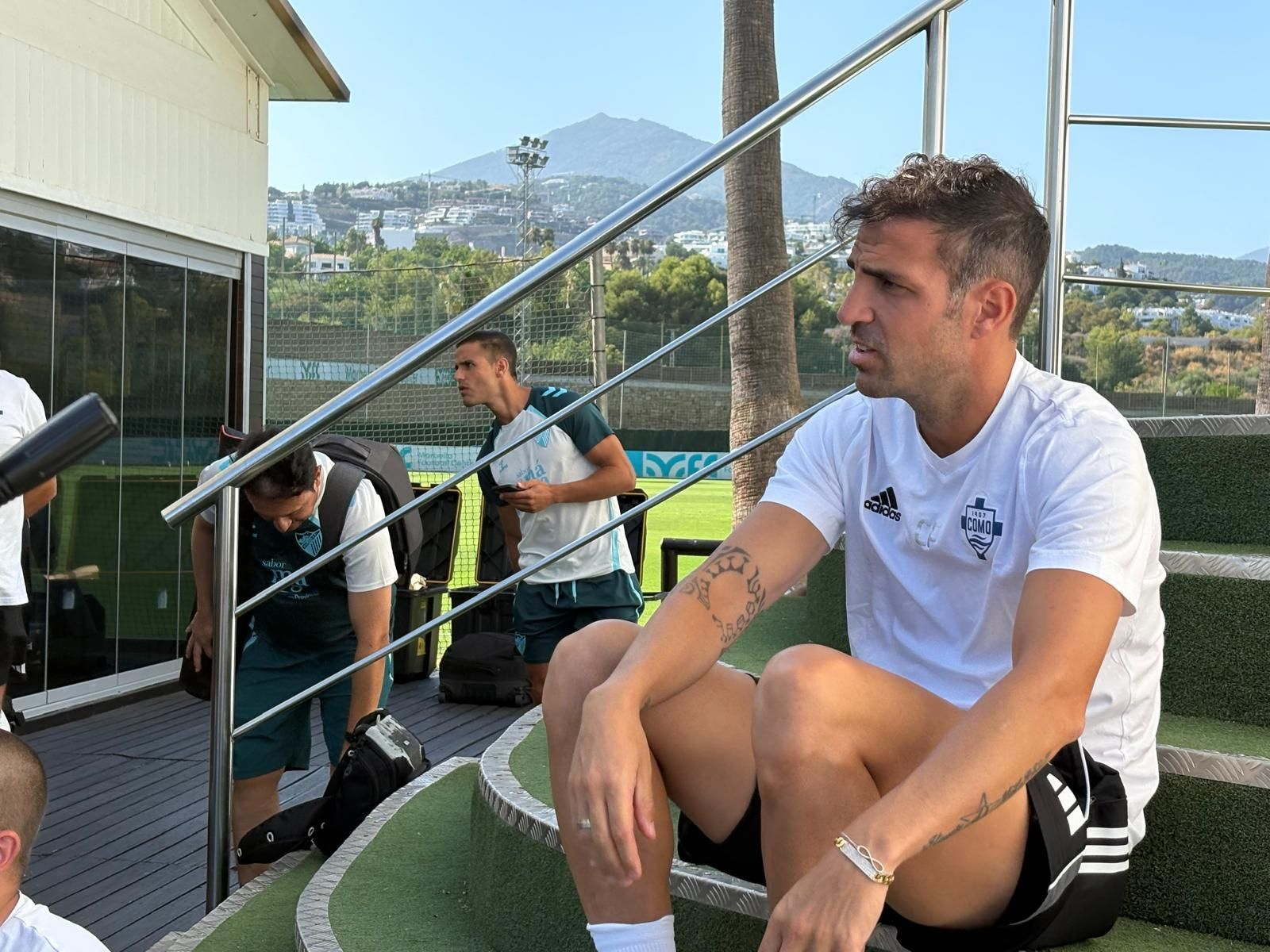Cesc Fábregas y Fekir, entre los VIPS de Marbella antes del Málaga CF-Al-Wrakh