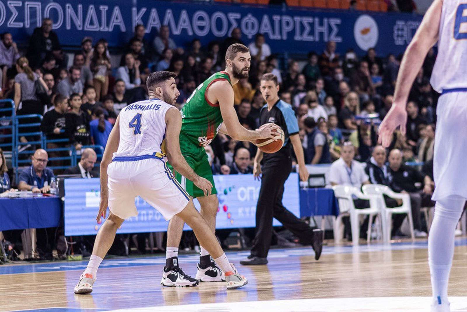 David Kravish, en el encuentro con Chipre.