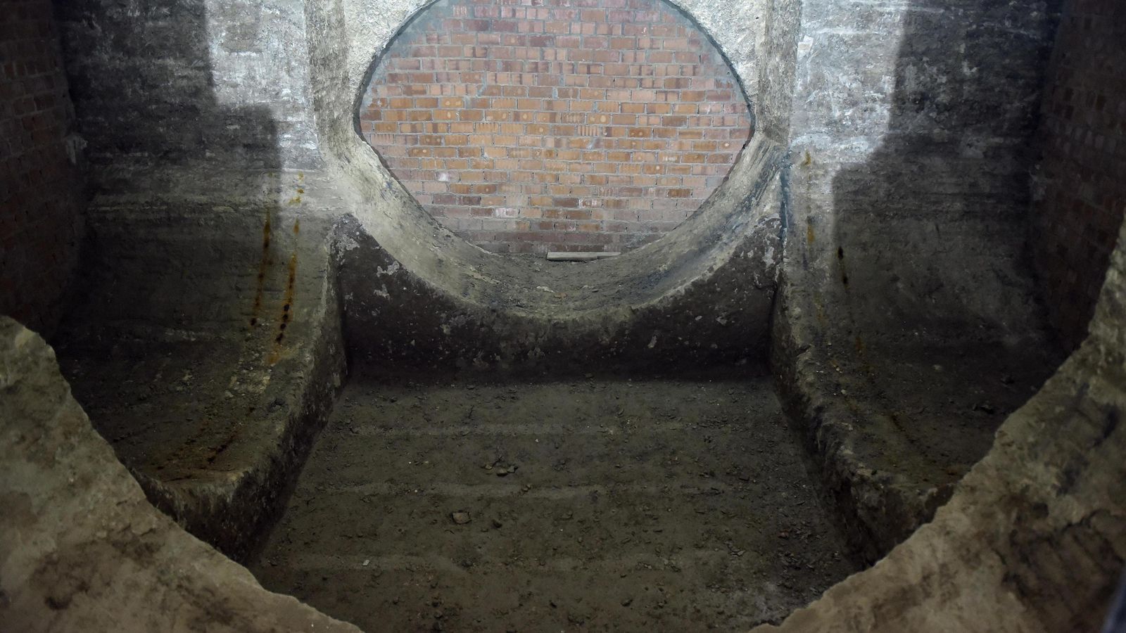 Sistema de cimentación del edificio de la antigua Fábrica de Tabacos de Sevilla.