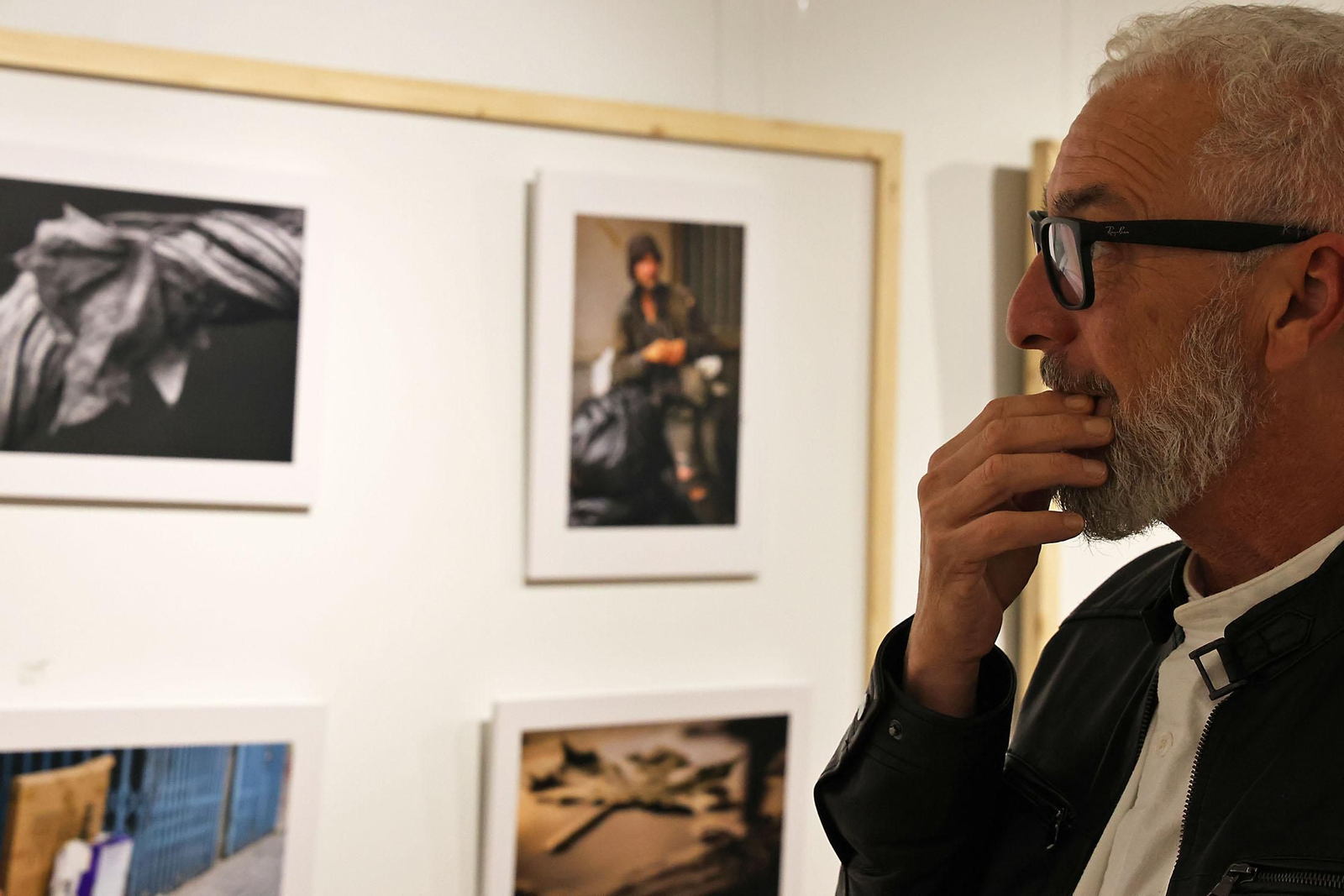 Imágenes de la exposición fotográfica 'Retratos de mi ciudad' de Julián Pérez