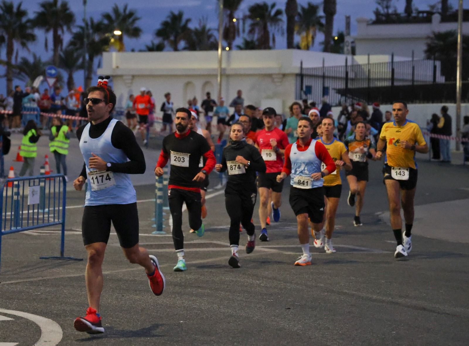 Las fotos de la San Silvestre del Real Club Mediterráneo en Málaga