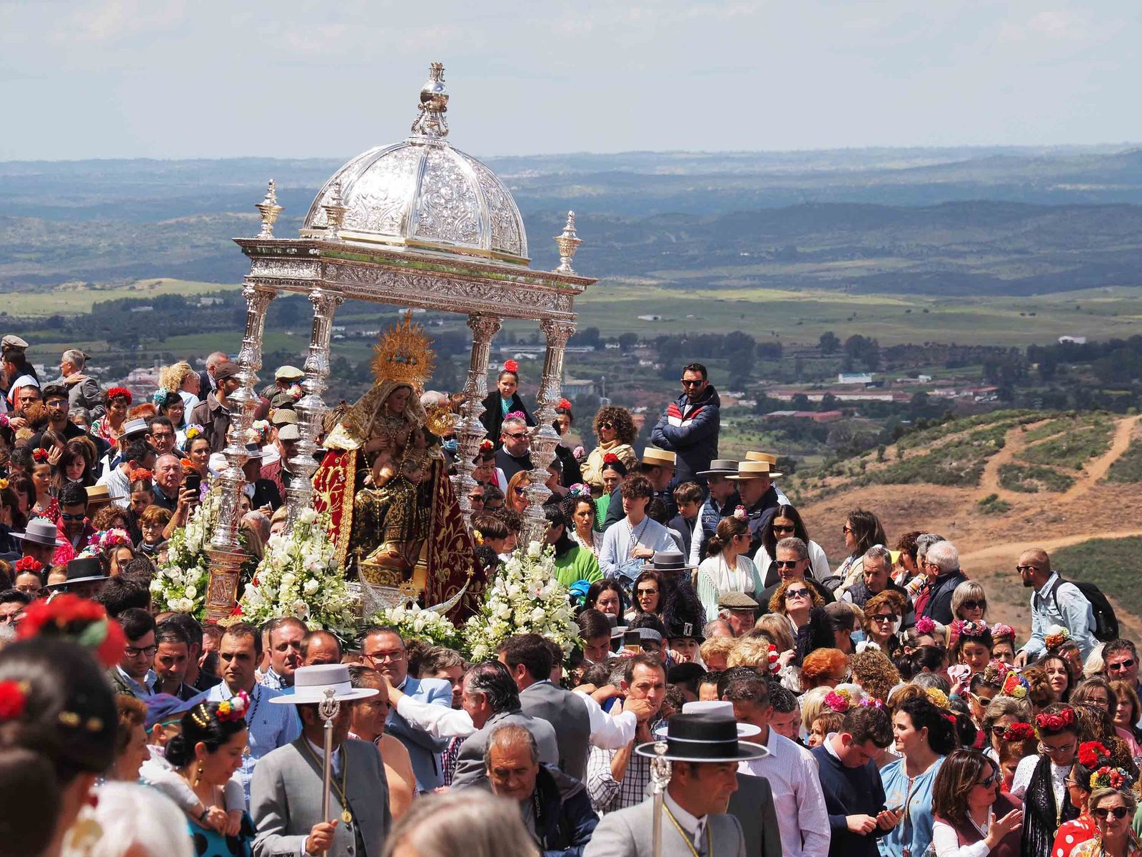 Las mejores imágenes de la Romería de la Virgen de la Peña 2022