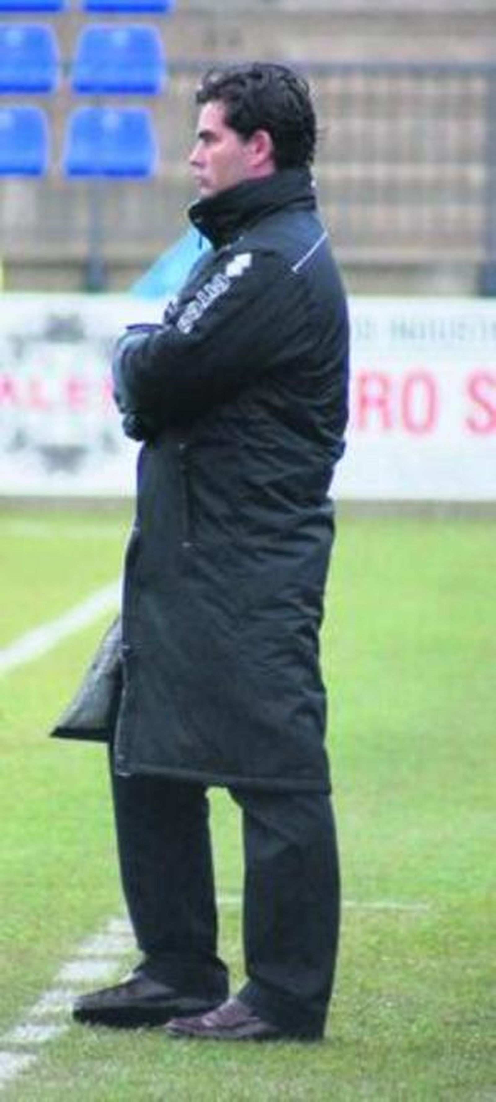 Maestre, técnico local.