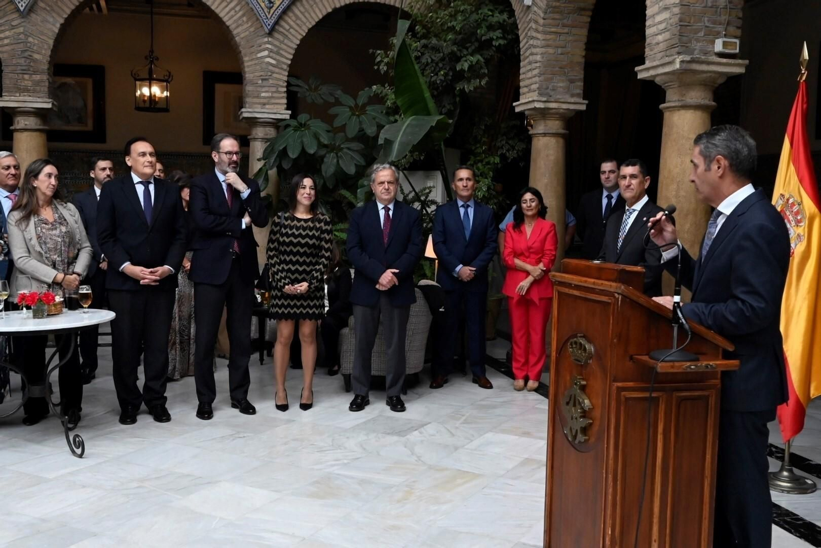 La despedida del coronel Íñigo Laquidáin de Córdoba, en imágenes
