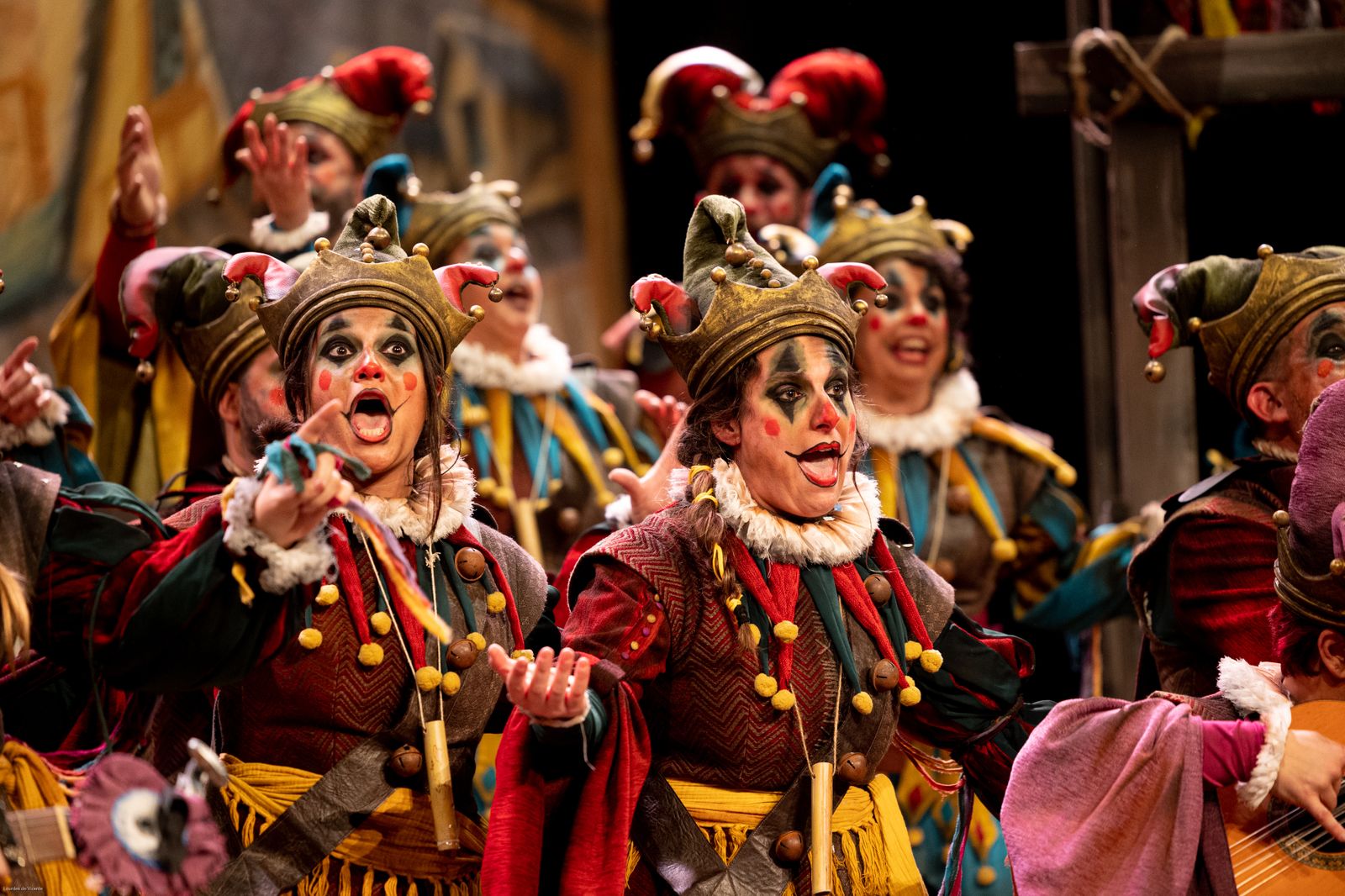 Coro 'La fiesta de los locos'