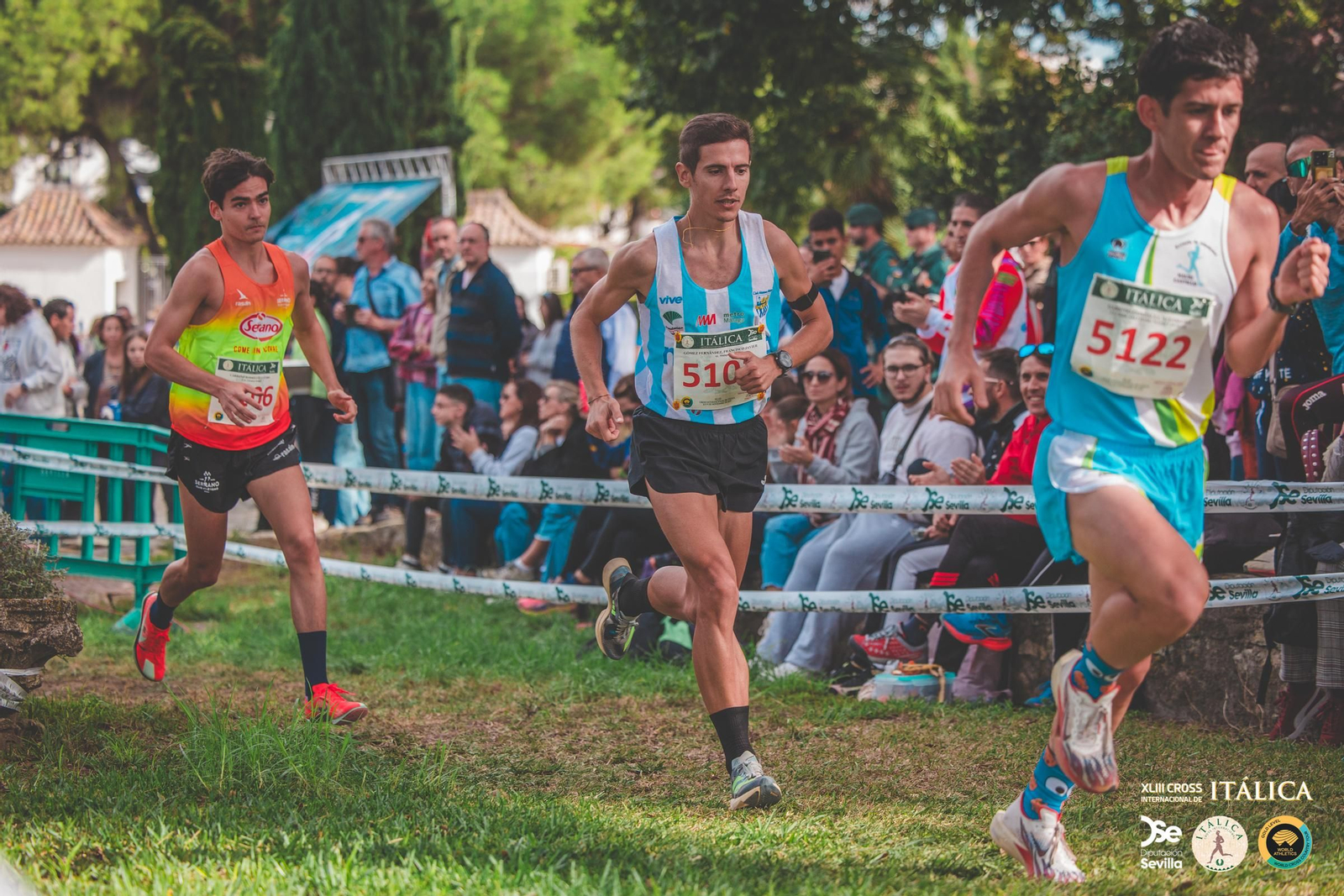 Búscate en las fotos del Cross de Itálica 2025 | 12