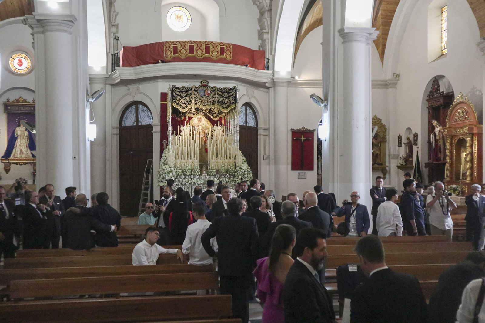 Las mejores imágenes de la procesión de la Amargura Coronada