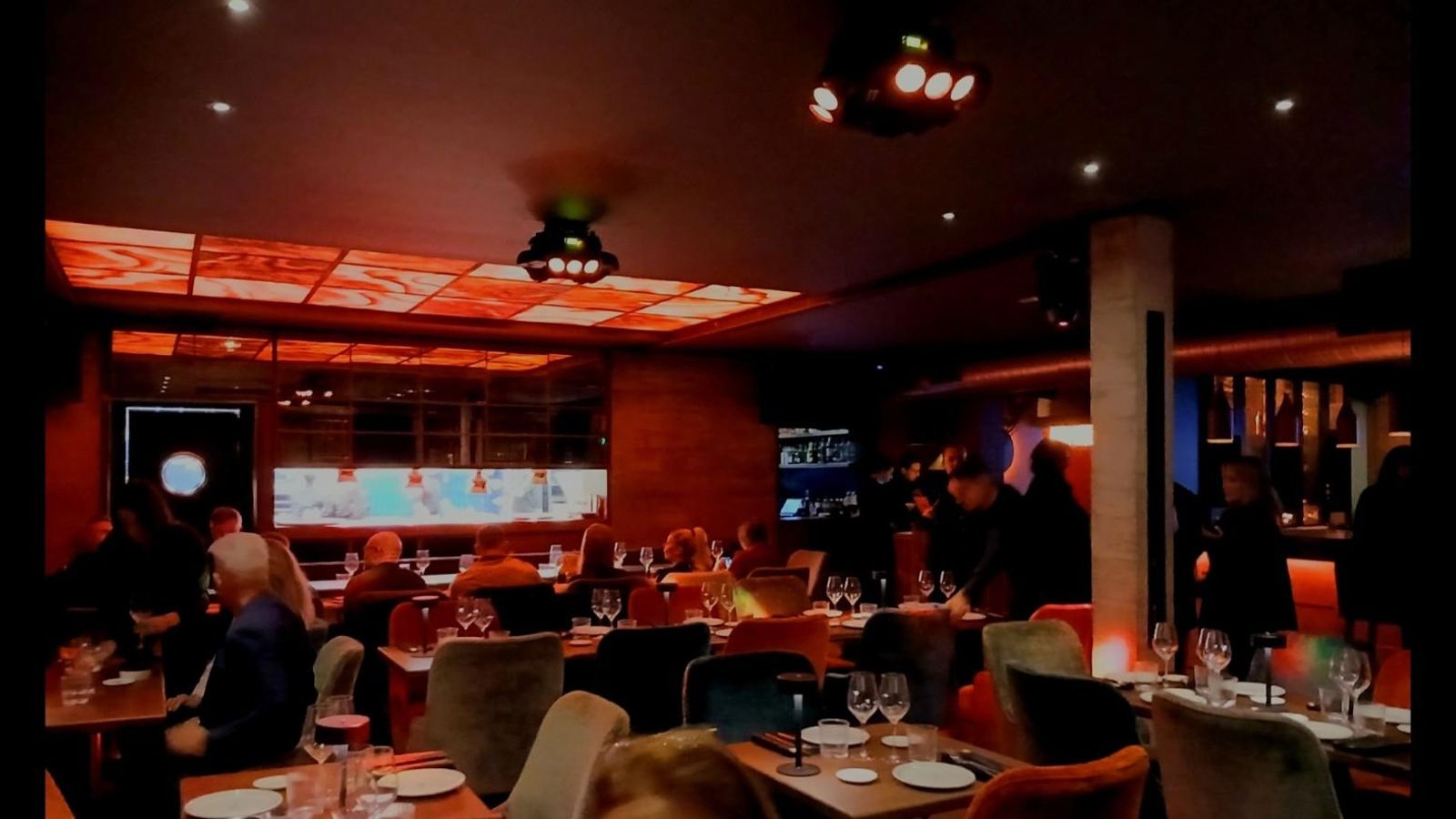 La sala del restaurante marbellí Mosh