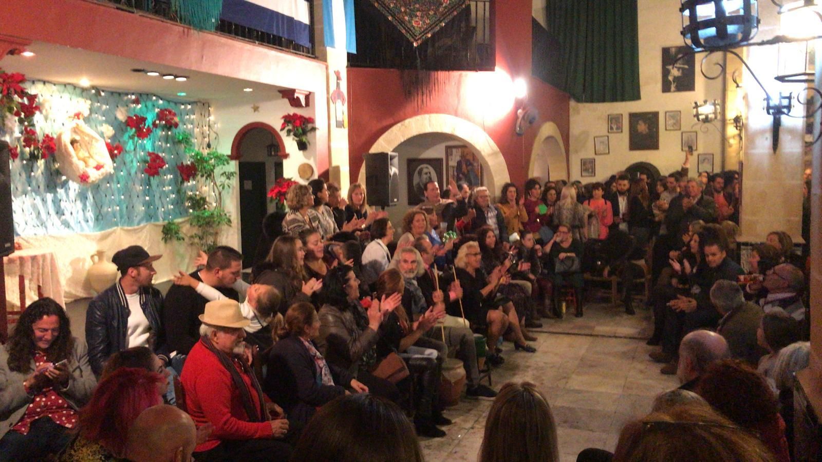 Zambomba en el Centro Cultural Flamenco Don Antonio Chacón.