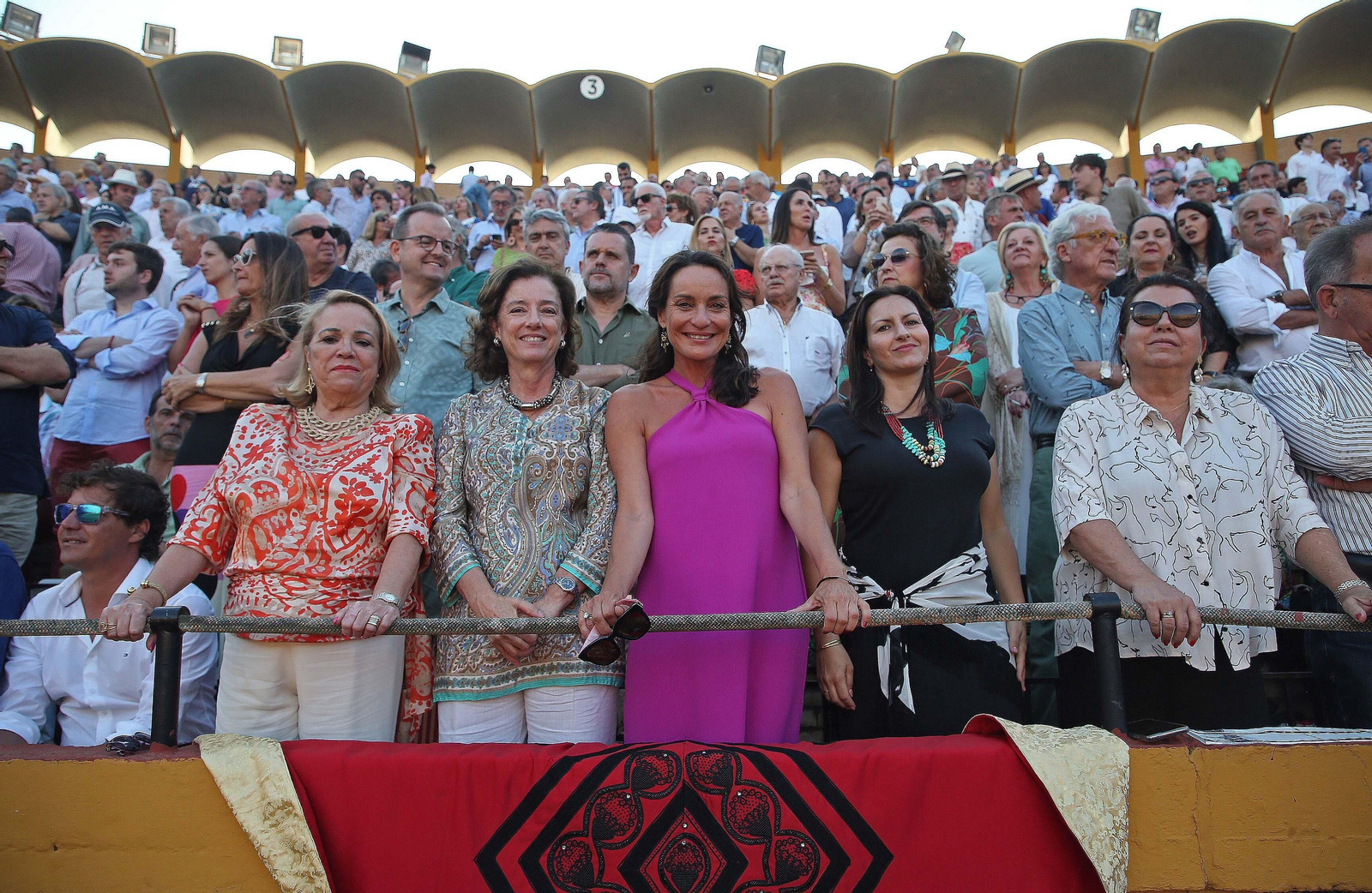 Búscate durante la corrida del viernes  en la plaza de toros Las Palomas
