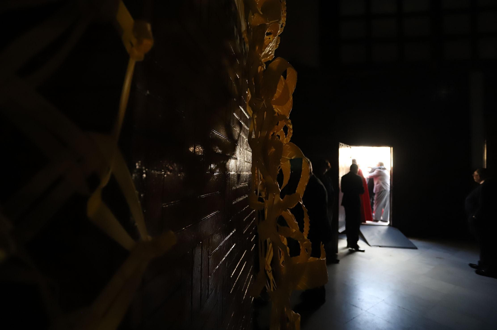 Imágenes del recorrido de la Borriquita  por las calles de Huelva