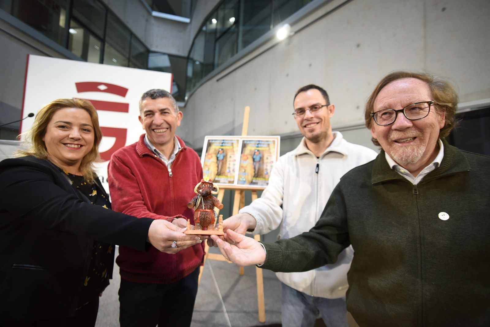 El Ayuntamiento de Padul, la Diputación y la Federación Andaluza de Montañismo colaboran en el foro.