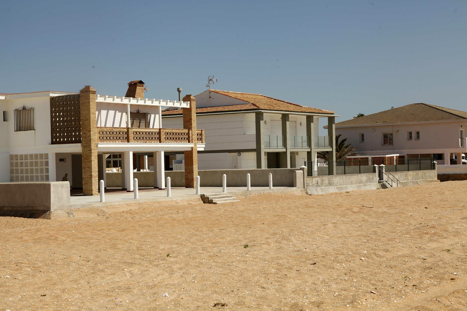 Las playas de la Costa de Huelva se preparan para la Semana Santa
