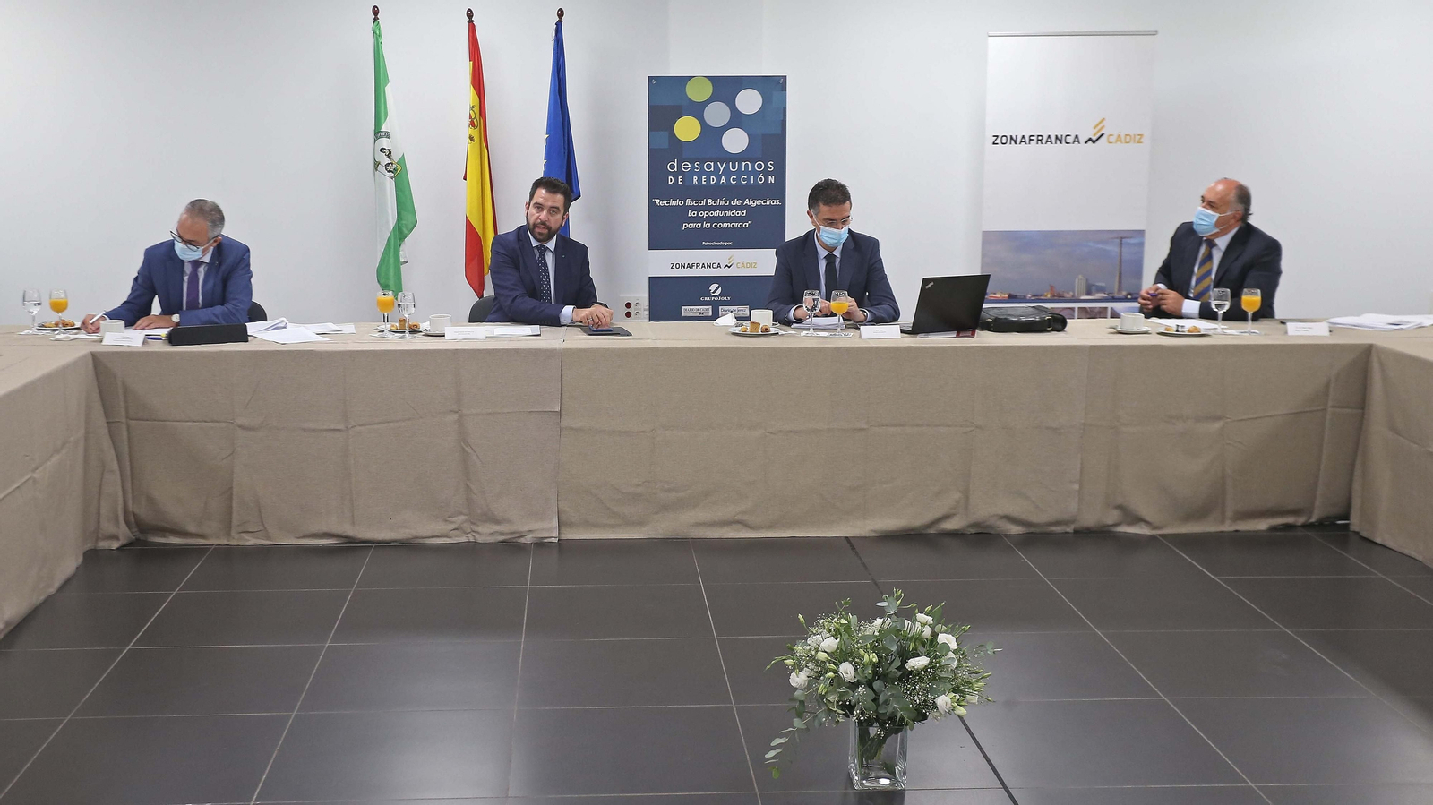 Fotos del Desayuno de redacción de Europa Sur: "Recinto fiscal Bahía de Algeciras, la oportunidad de la comarca"