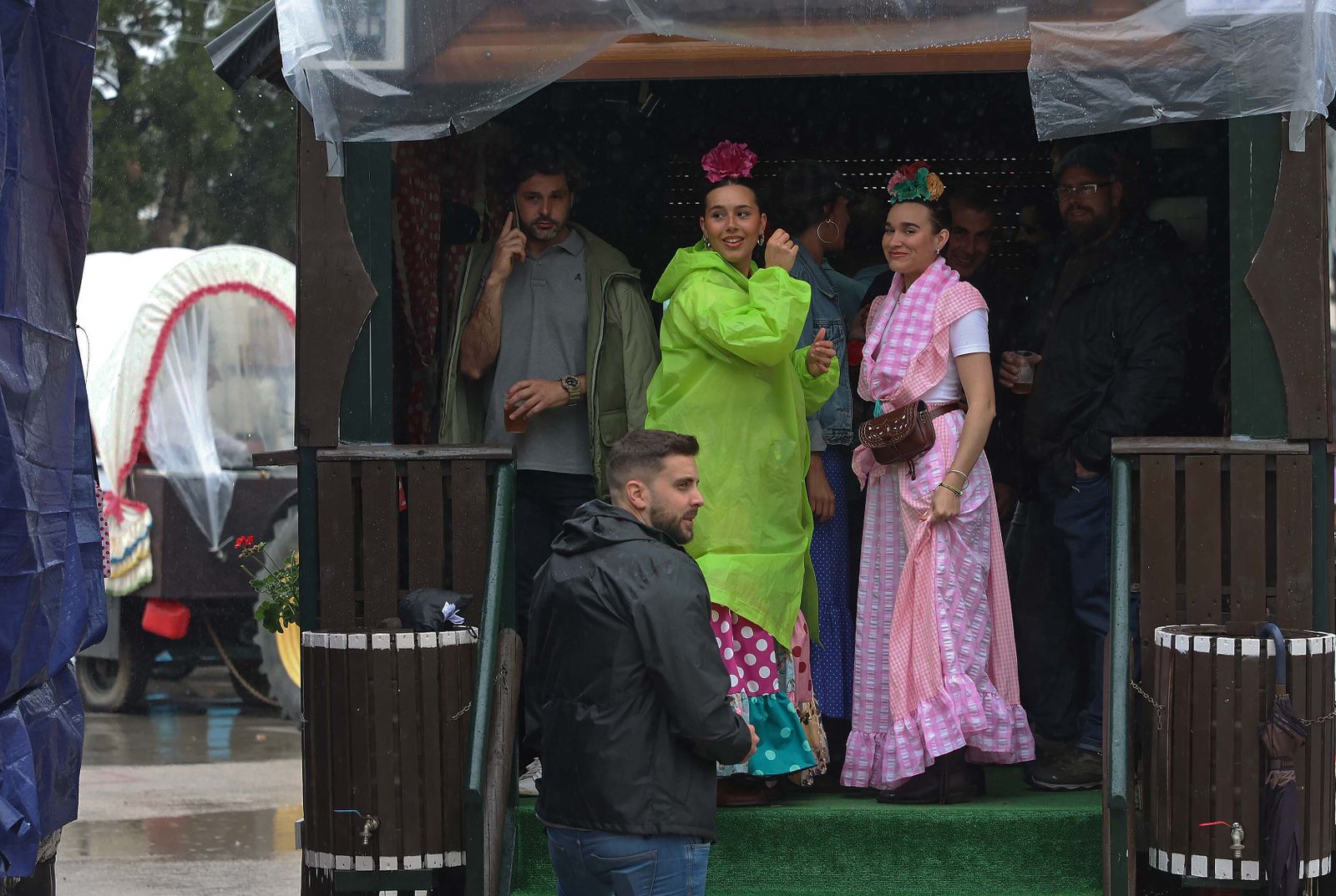 Búscate en las fotos del sábado en la romería de Los Barrios