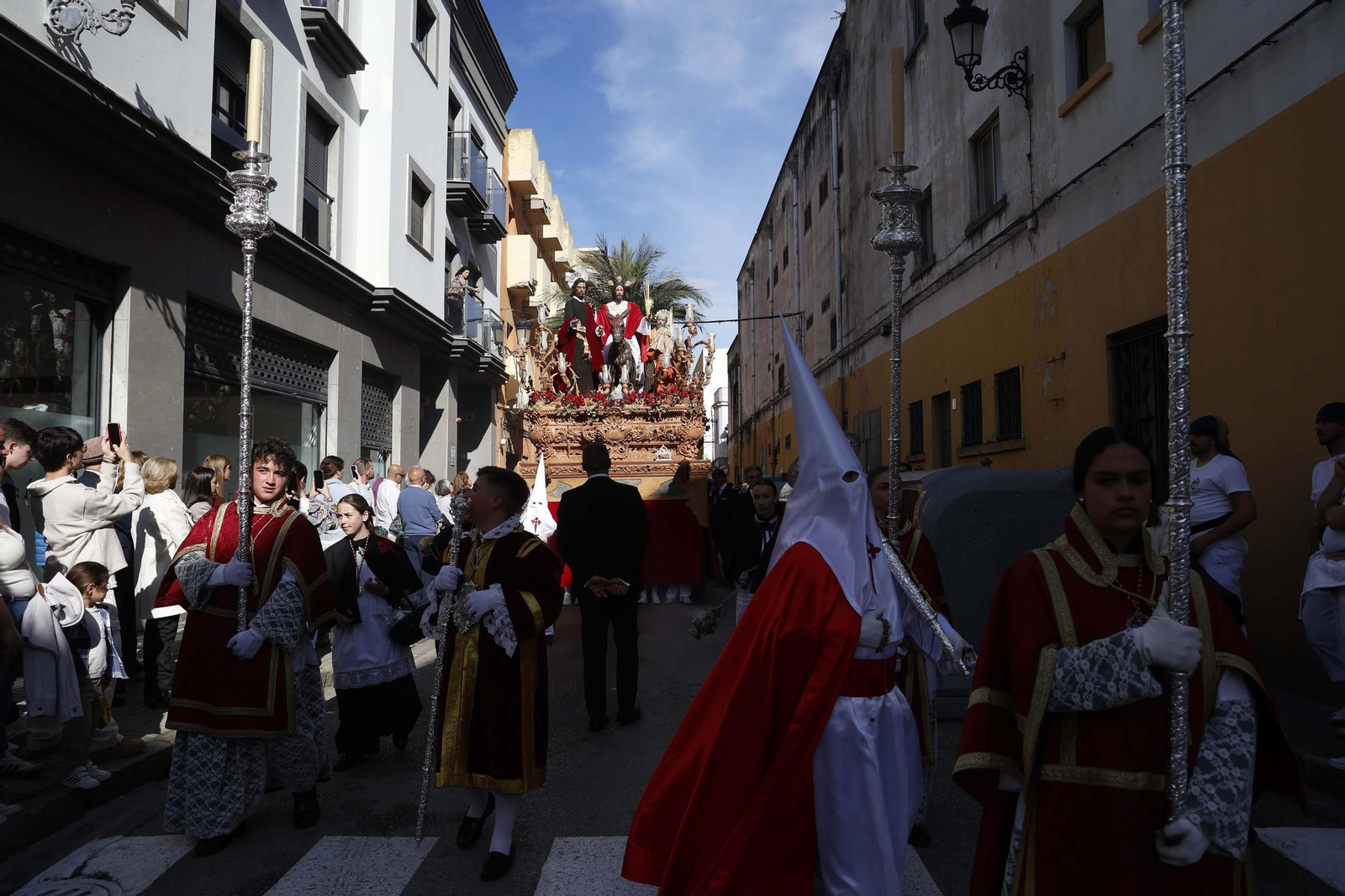 Fotos del Domingo de Ramos en La Línea: La Borriquita y Flagelación