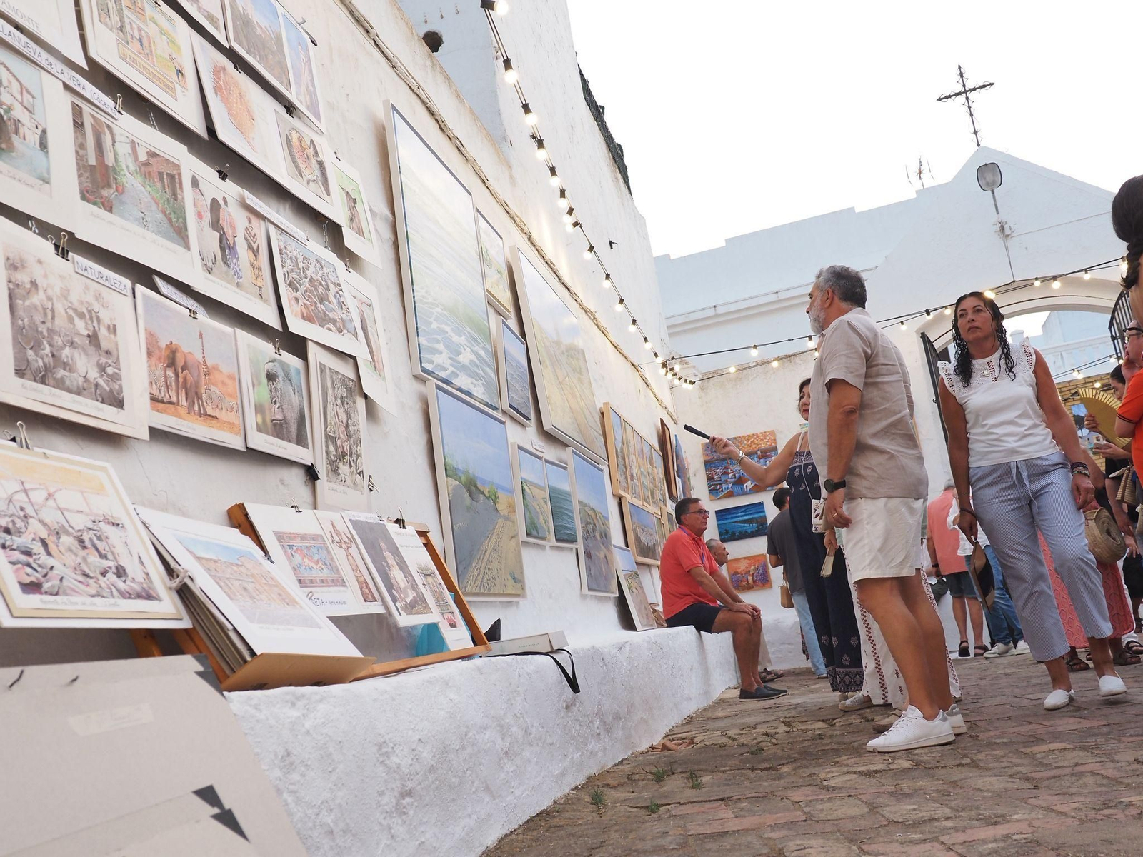 Paseo por el Arte de Ayamonte, el mayor museo efímero a cielo abierto, en imágenes