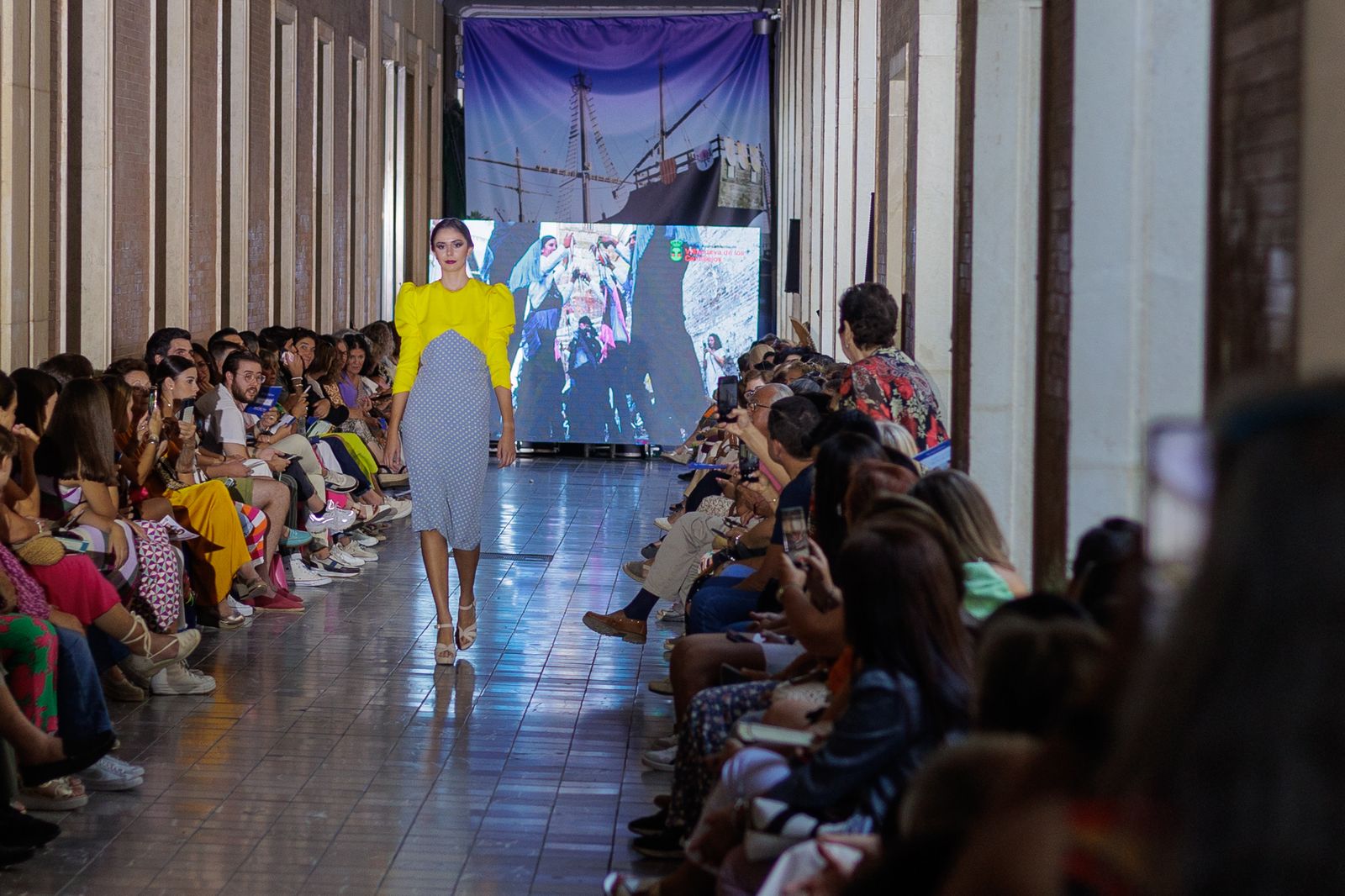 Desfile en la Gran Vía.