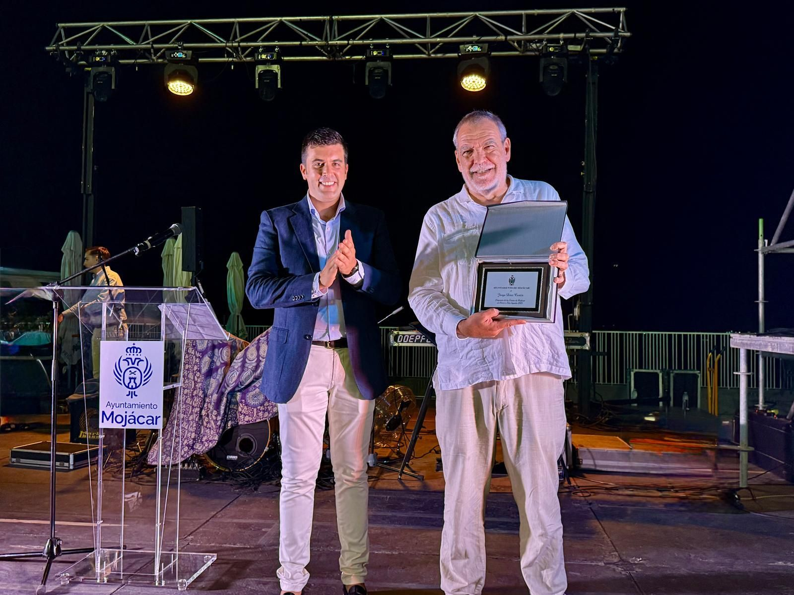 El alcalde y el pregonero.