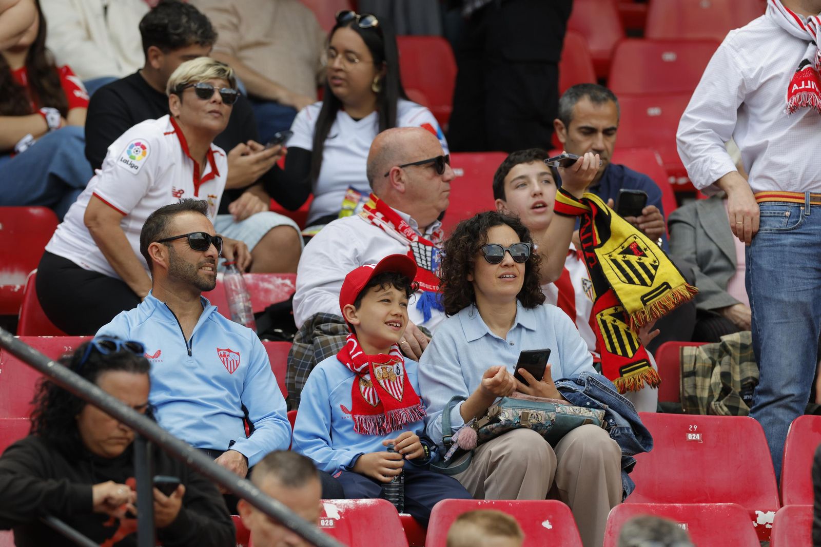 Búscate en las fotos del Sevilla Fc - Atlético de Madrid