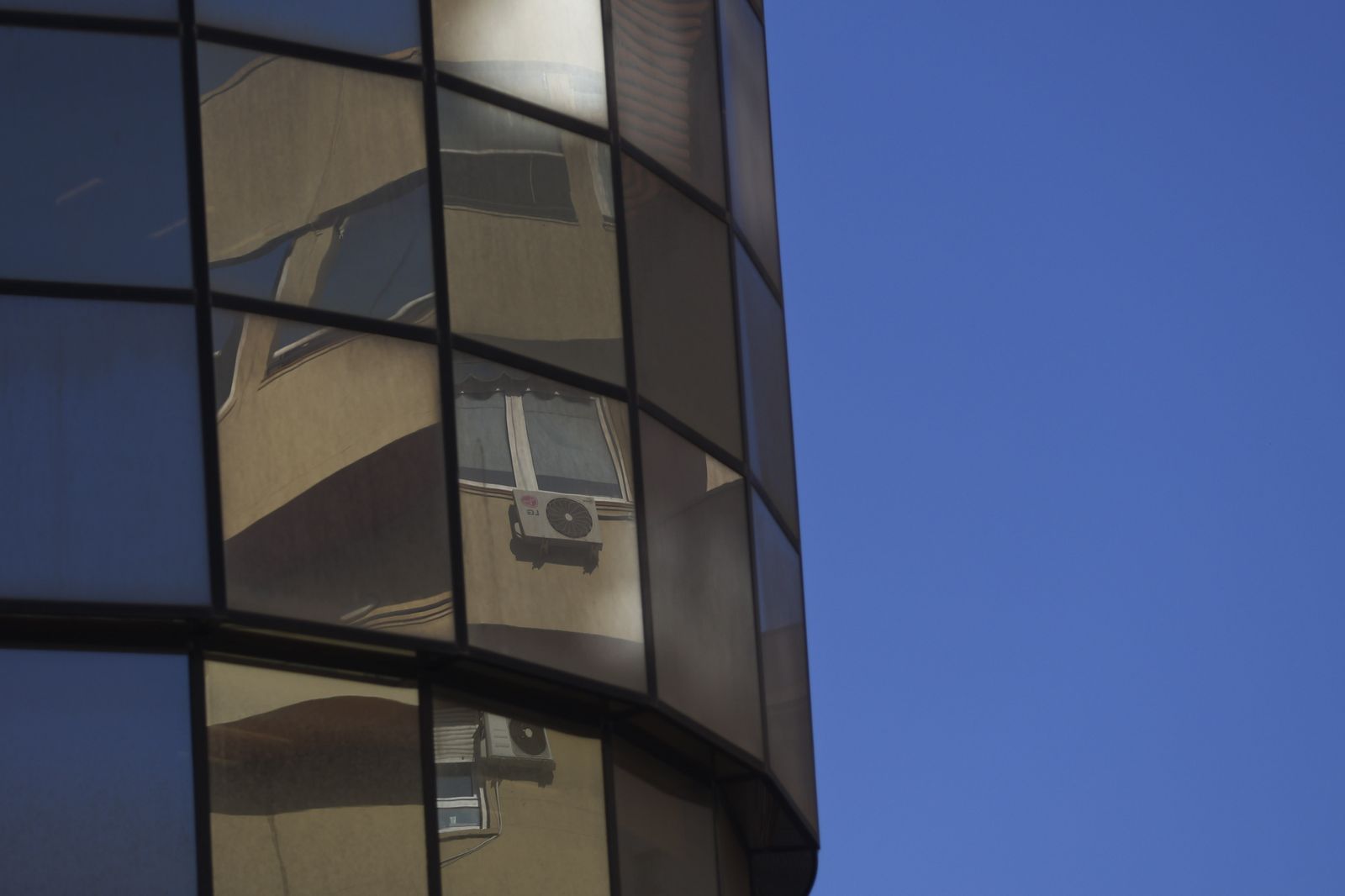 Imágenes de los 10 edificios singulares de la Málaga contemporánea