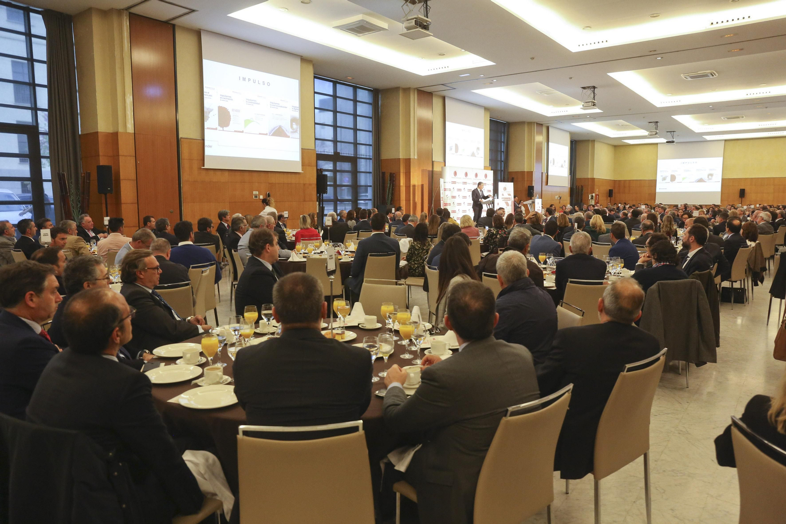 Foro Joly con Elías Bendodo