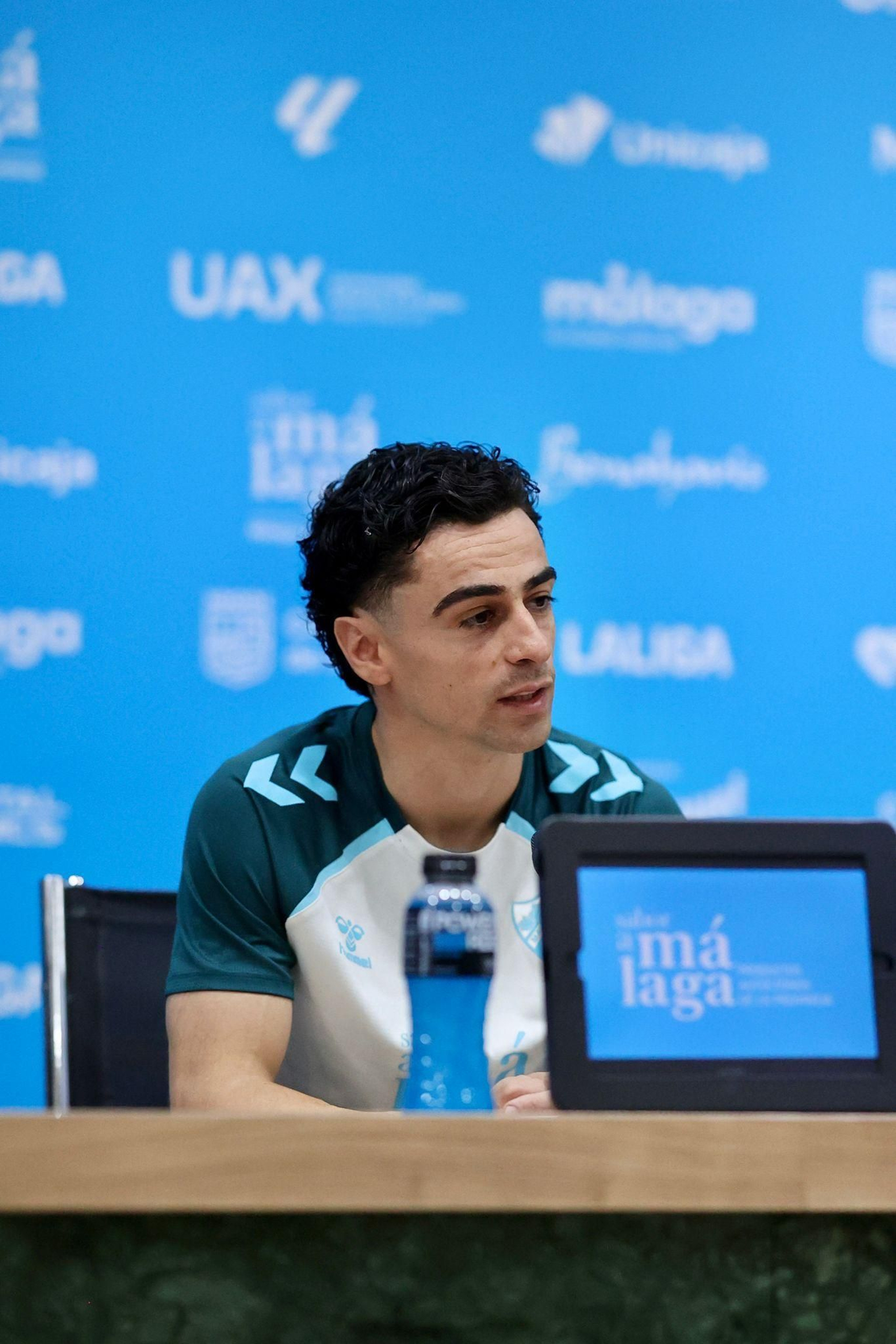 Las fotos de la presentación de Josué Dorrio con el Málaga CF