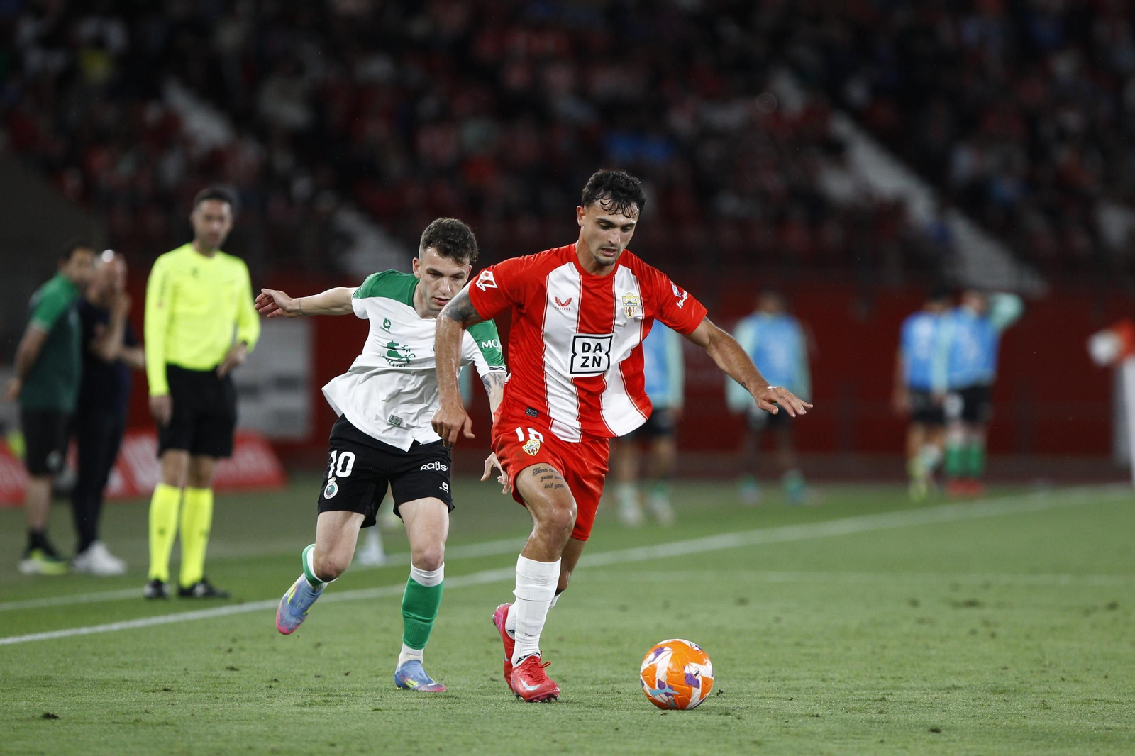 U.D. Almería-Racing de Santander, en imágenes