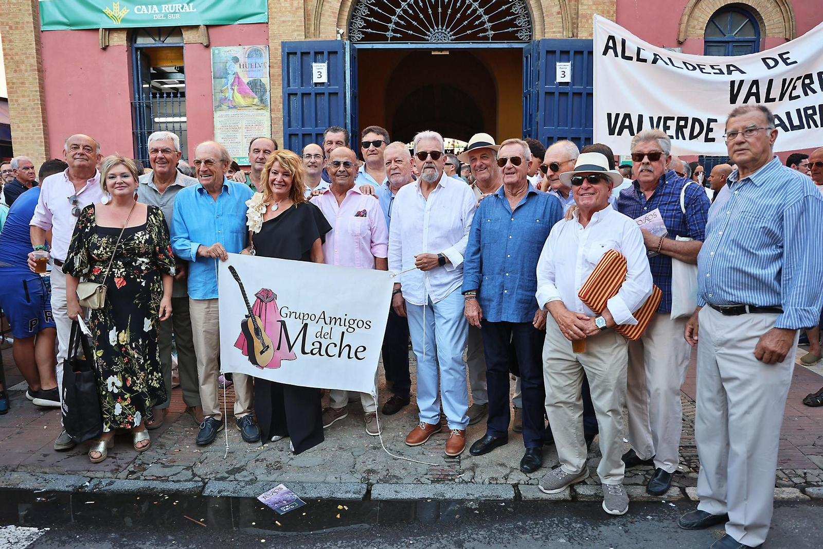 Colombinas 2025: Ambiente en la corrida de toros del viernes 1 de agosto en Huelva