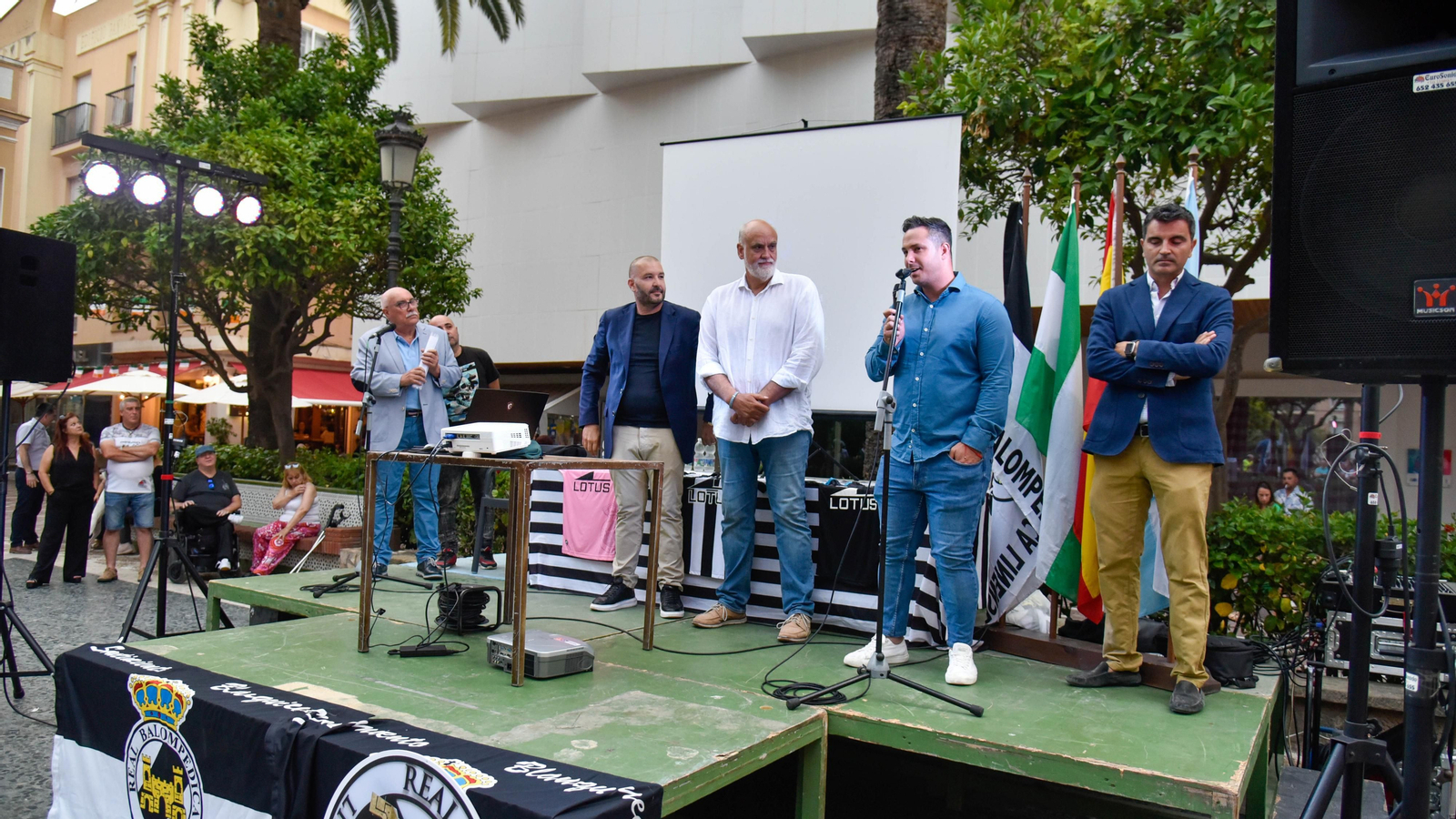Las fotos de la campaña de abonos de La Balona