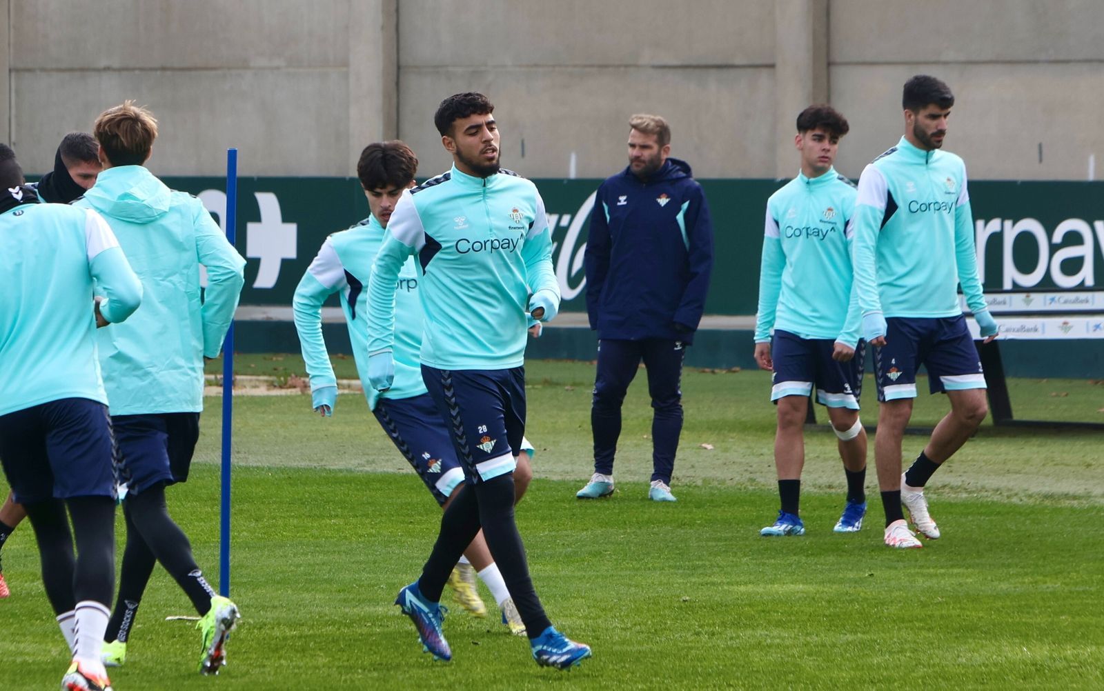 Las fotos del primer entrenamiento de Johnny Cardoso con el Betis