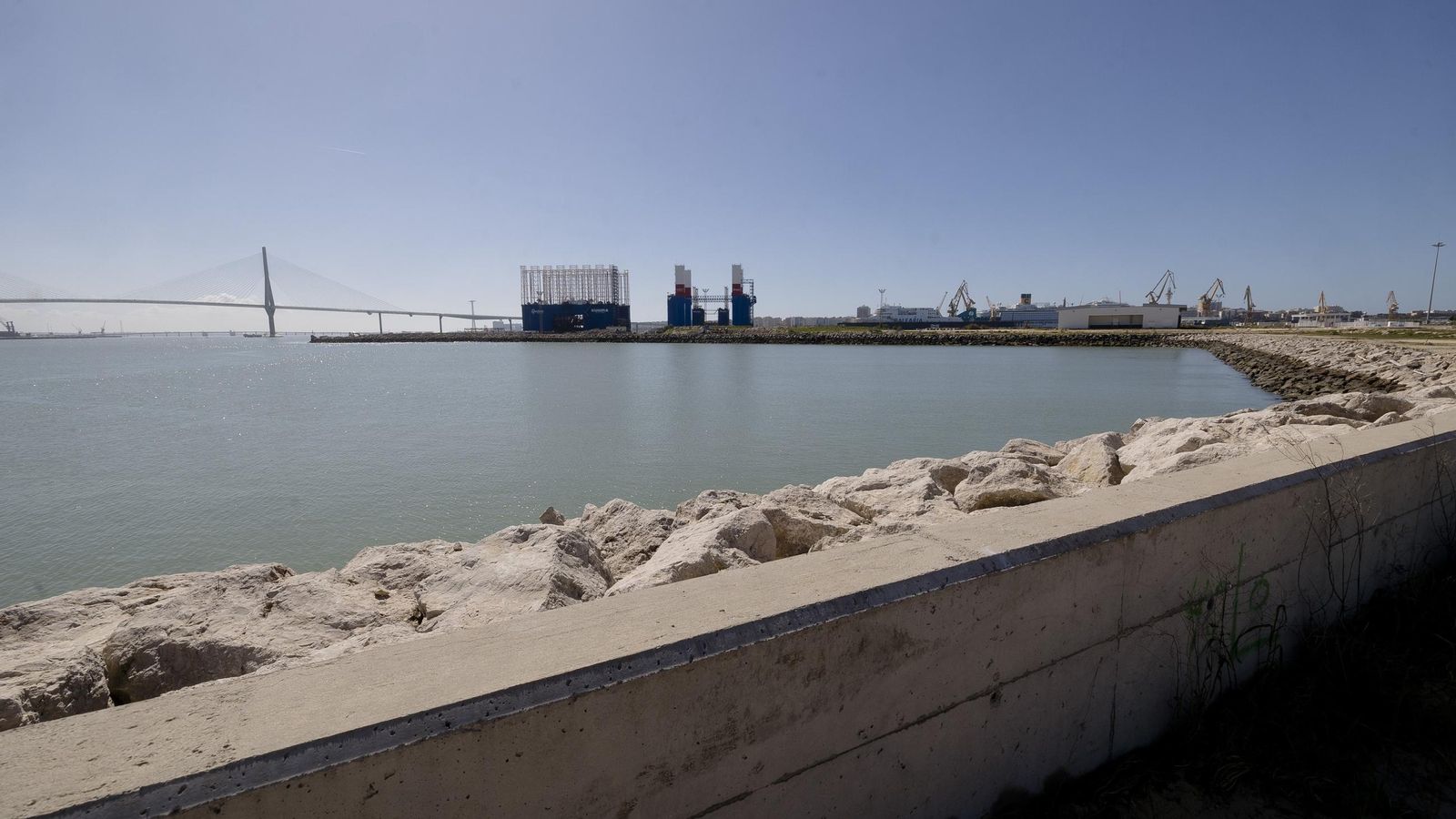 No se ha tenido en cuenta el desarrollo de las infraestructuras portuarias gaditanas a la hora de tomar la decisión de no incluir a Cádiz en el mapa del Corredor Atlántico