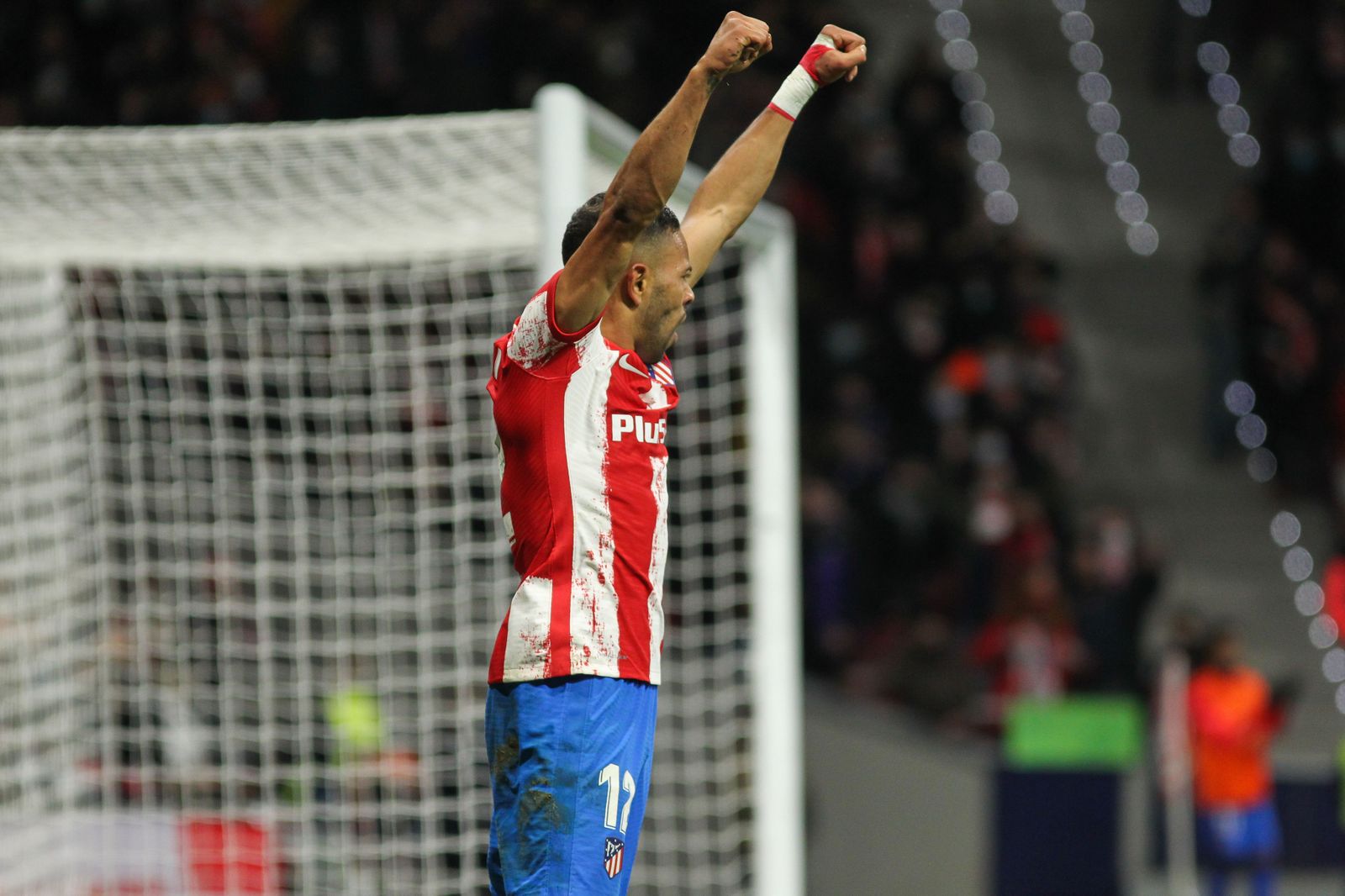 Lodi celebra uno de sus goles.