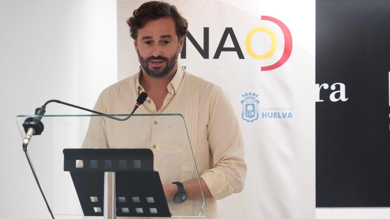Daniel Toscano durante la presentación del proyecto.