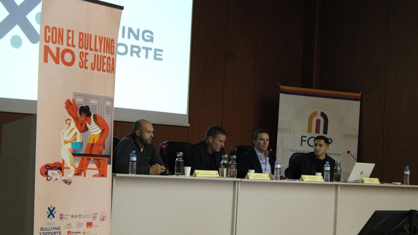 Imagen de la mesa redonda con Carracedo, Carrión y Javi Poveda.