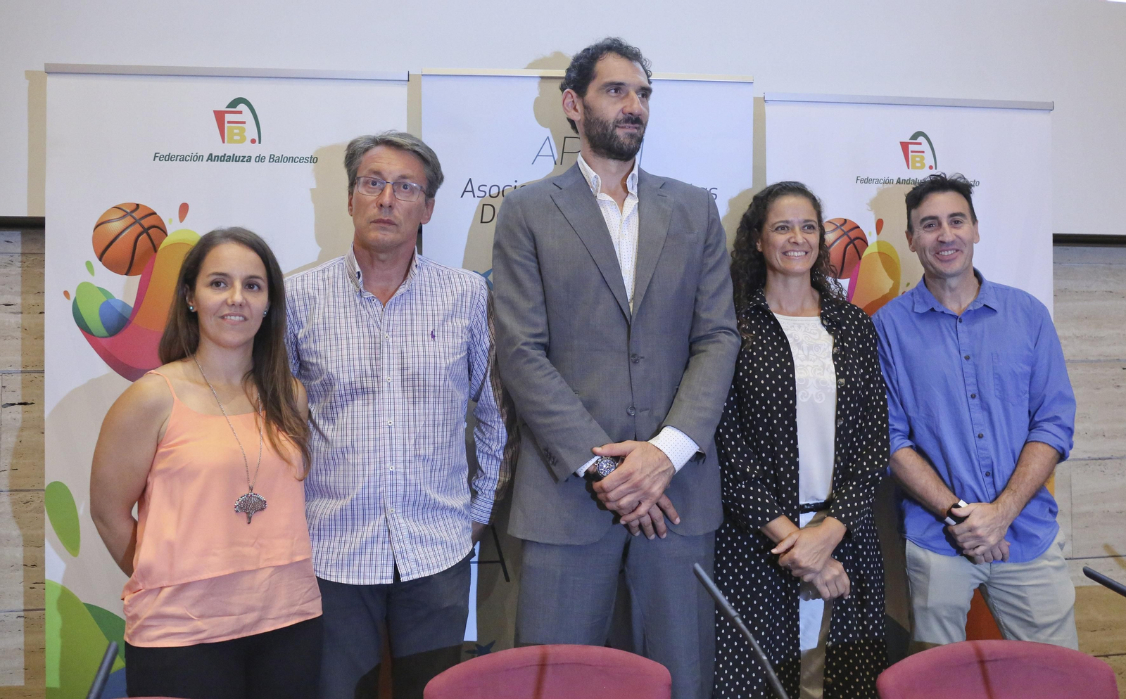 Las fotos de la visita de Jorge Garbajosa a Málaga