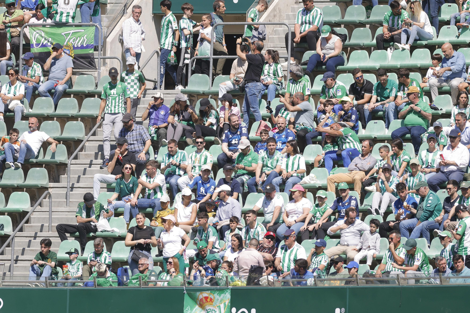 Búscate en las fotos del Betis-Mallorca