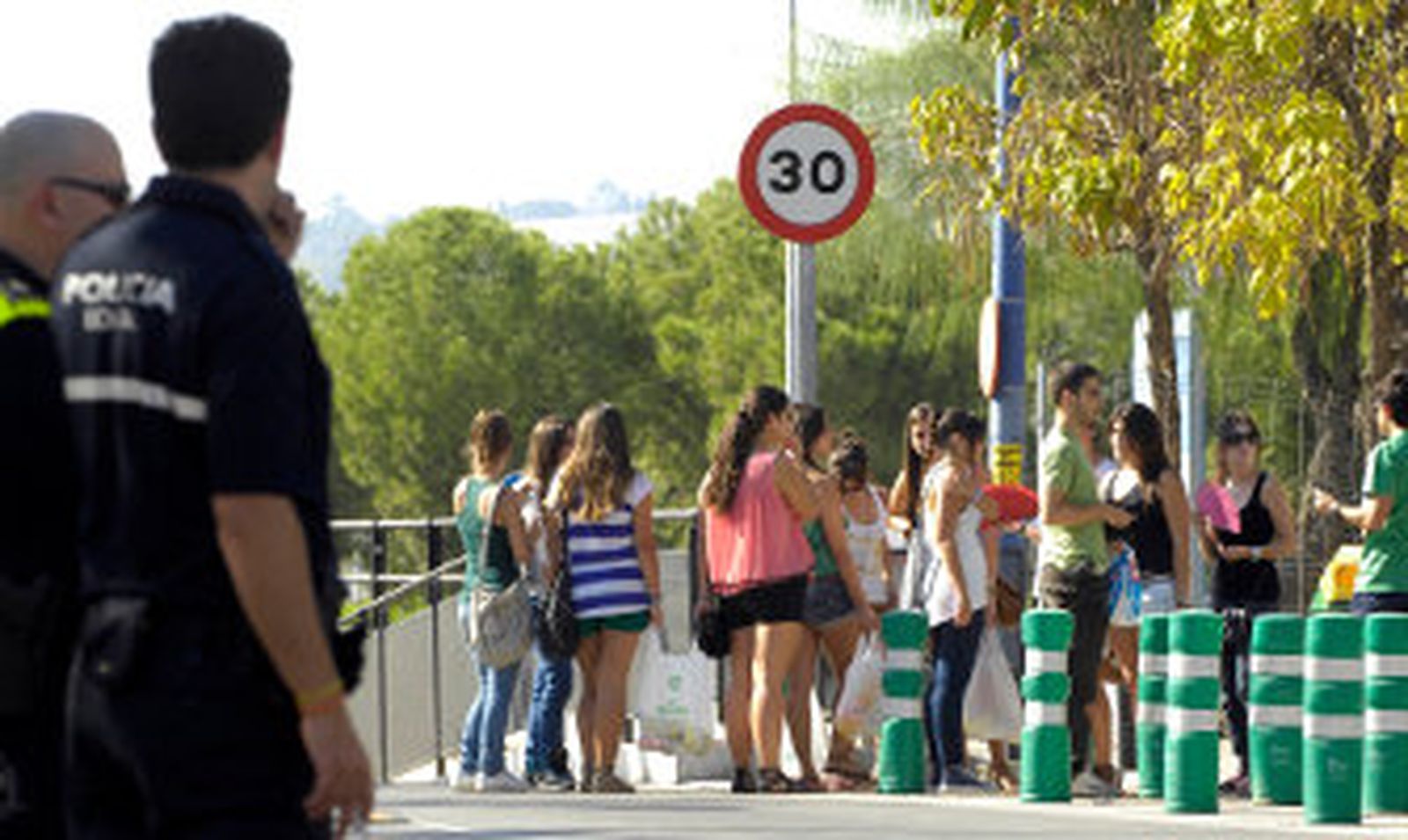 La Policía pone 300 multas por beber en la calle en dos fines de semana