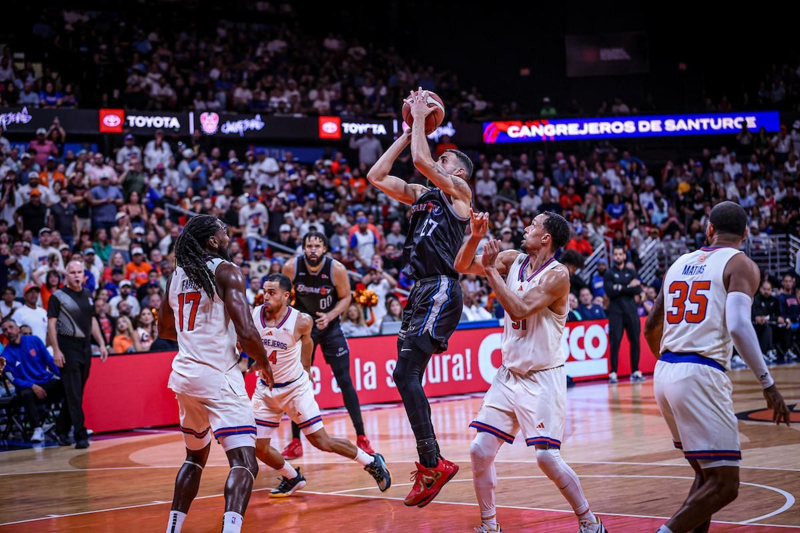 Noche discreta para Chris Duarte en Puerto Rico