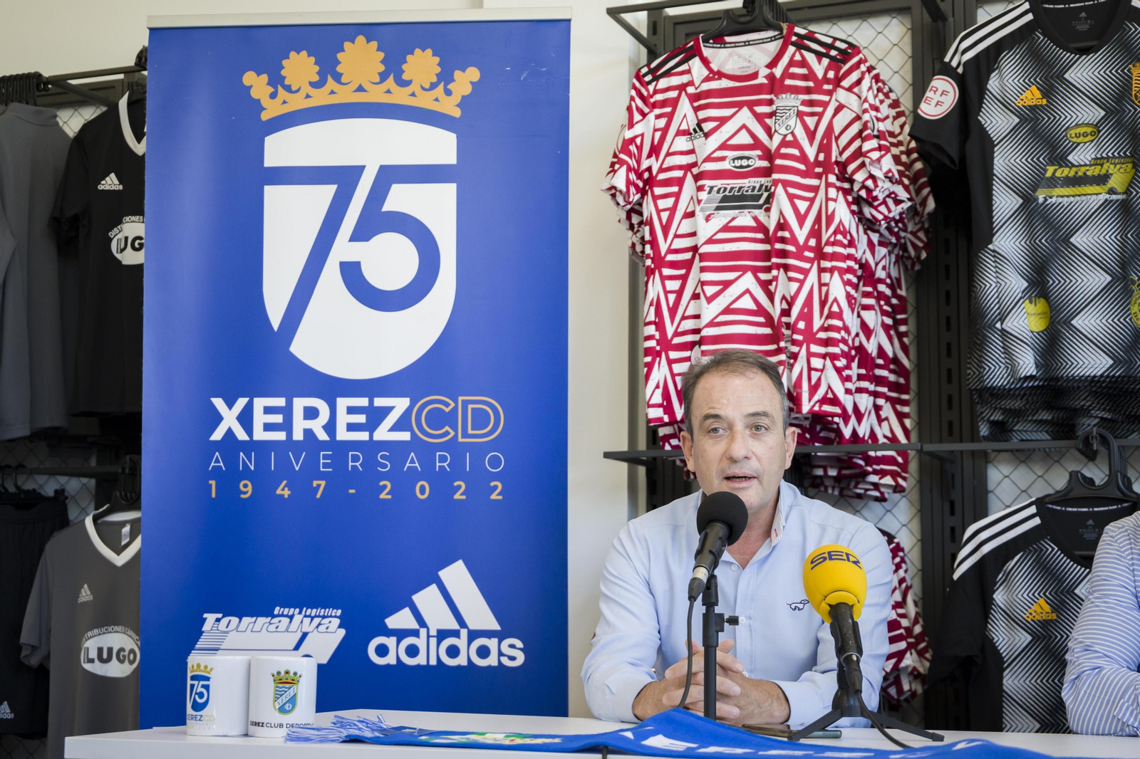 Presentación de Miguel Ángel como nuevo director deportivo del Xerez CD