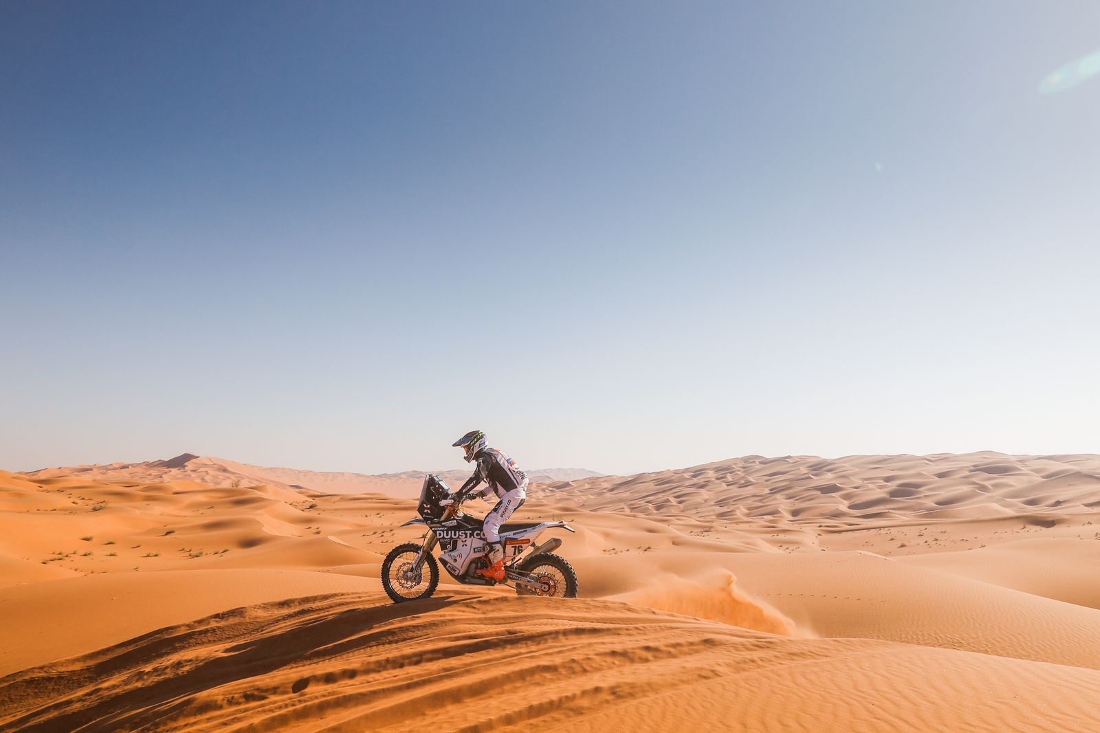 Las espectaculares imágenes del Dakar por las dunas