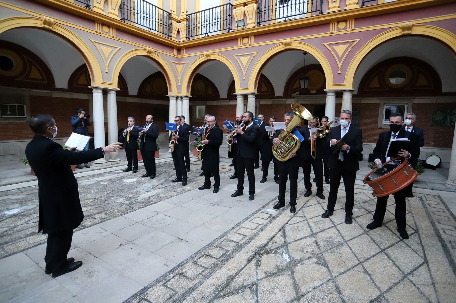 Belén del Ayuntamiento de Huelva basado en la antigua Plaza de las Monjas