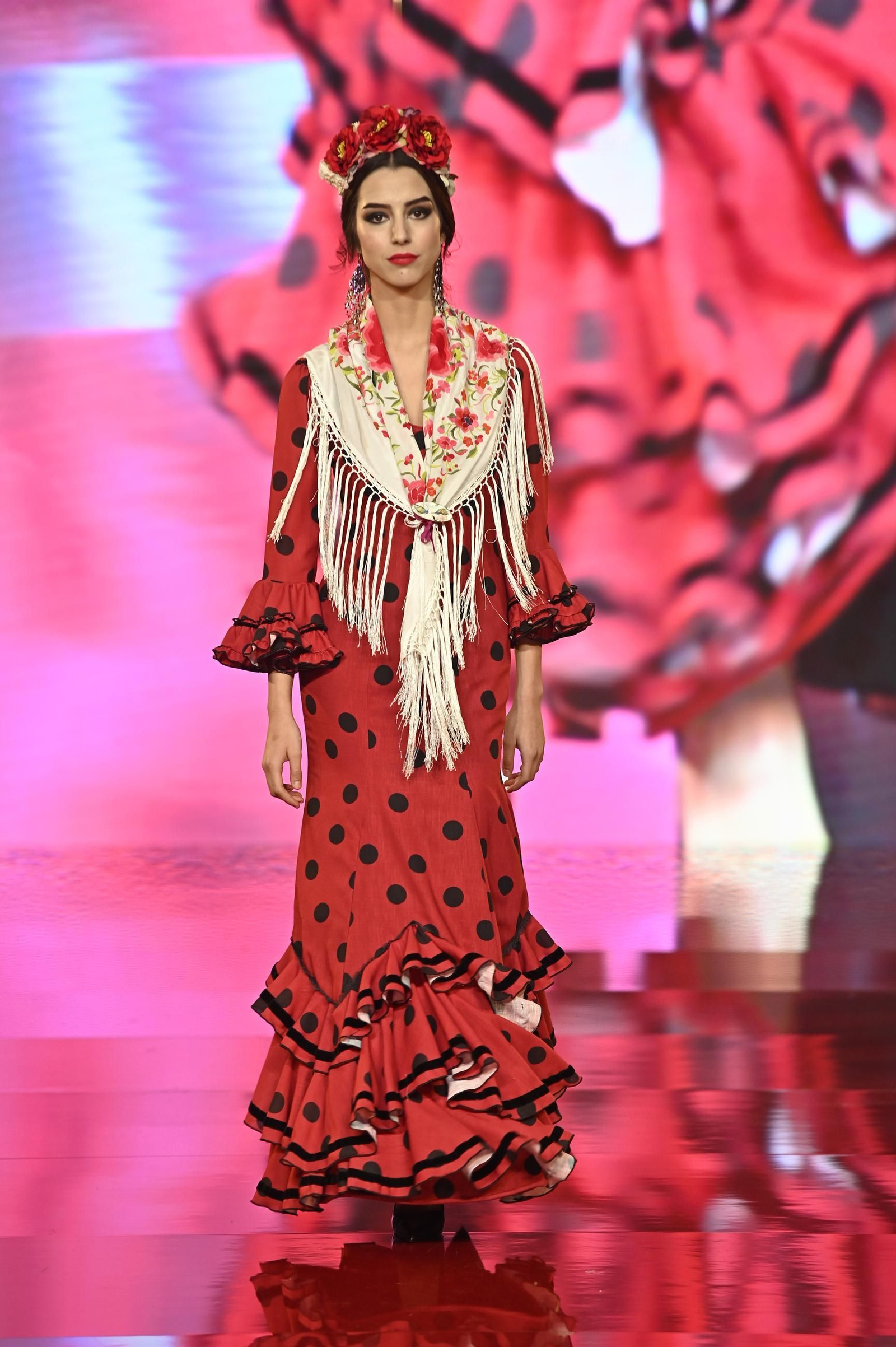 Huelva Flamenca 2025: Desfile de Marta Arroyo