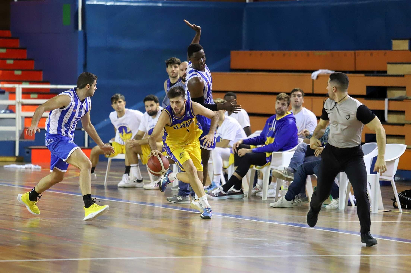 Imágenes del Huelva Comercio-PMD Aljaraque.