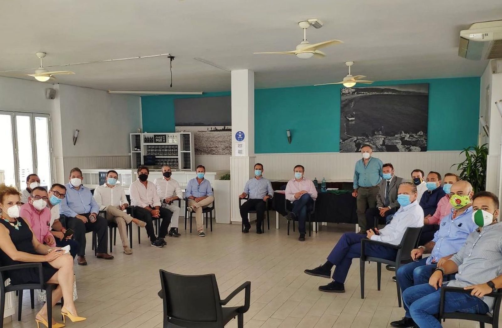 Almería cuenta con 56 negocios adheridos al distintivo ‘Andalucía Segura’